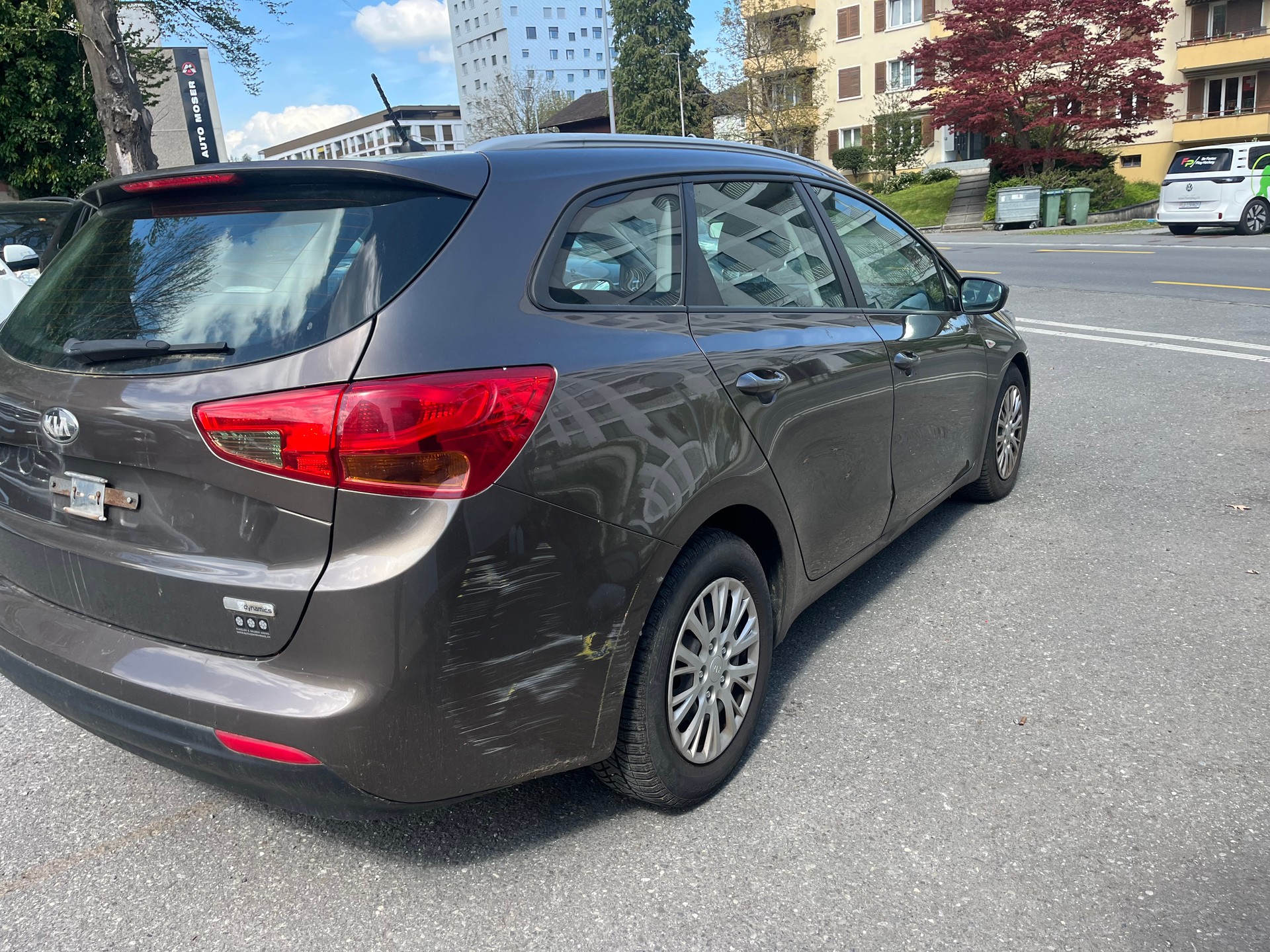 KIA Cee'd 1.6 CRDi Trend-image-4