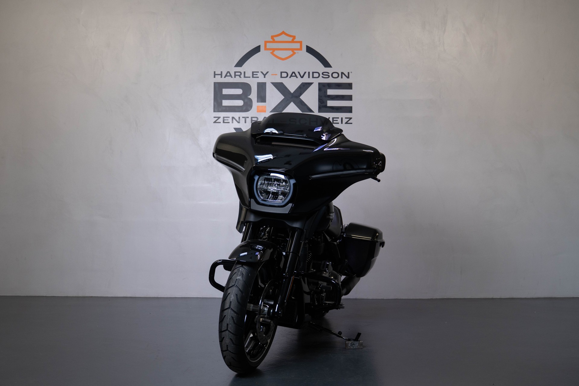 HARLEY-DAVIDSON FLHX Street Glide 117-image-2