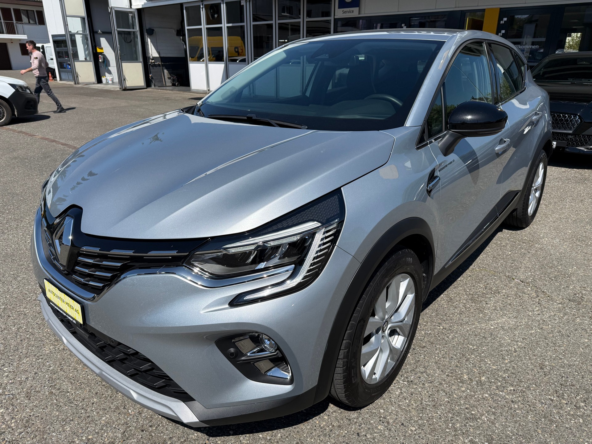 RENAULT Captur 1.3 TCe EDC Intens EDC-showroom-element-1