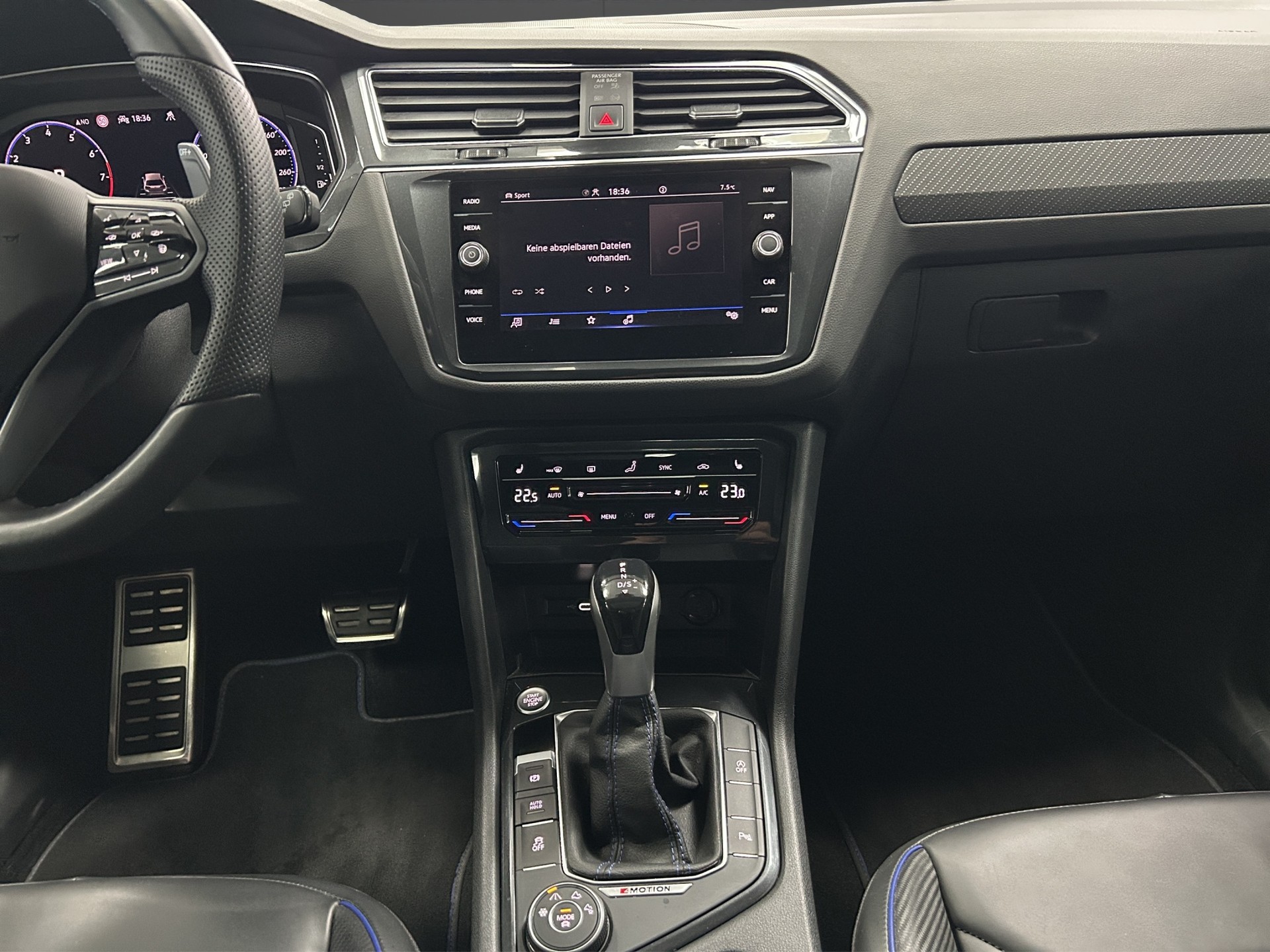 VW Tiguan 2.0TSI R 4Motion DSG-image-9