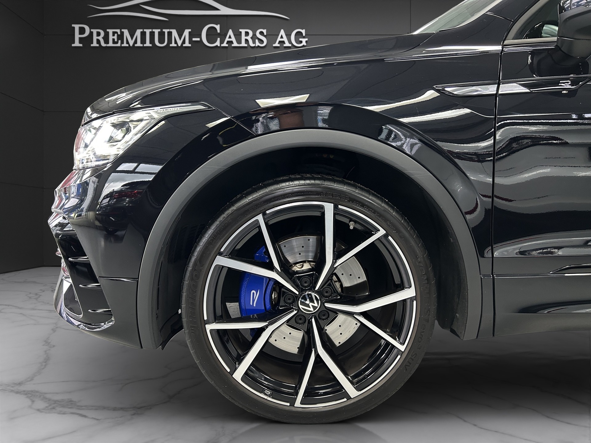 VW Tiguan 2.0TSI R 4Motion DSG-image-13