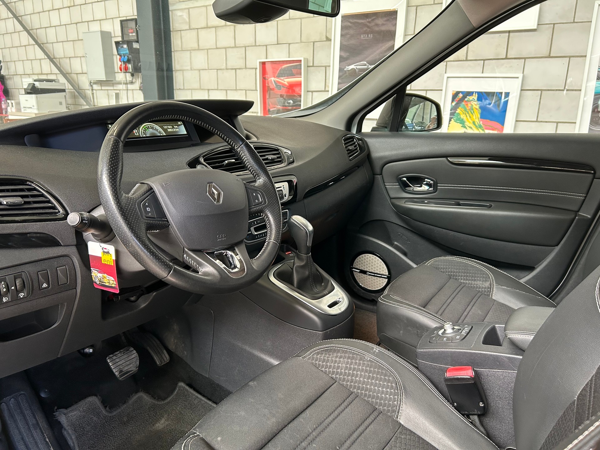 RENAULT Grand Scénic 1.5 dCi Swiss Edition EDC-image-5
