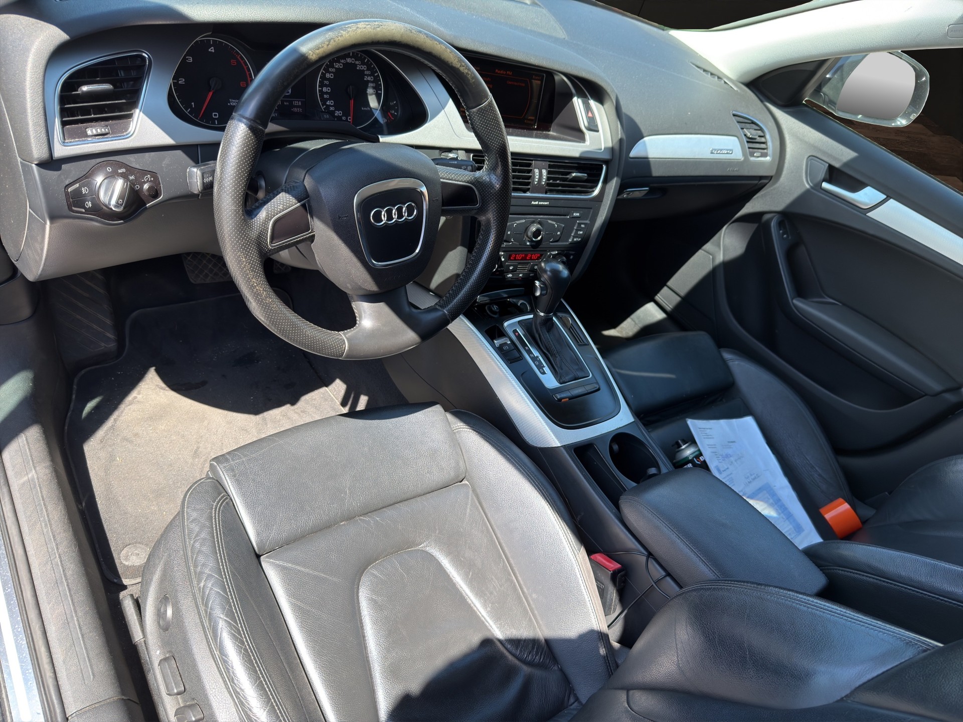 AUDI A4 Avant 3.0 TDI quattro tiptronic-image-9