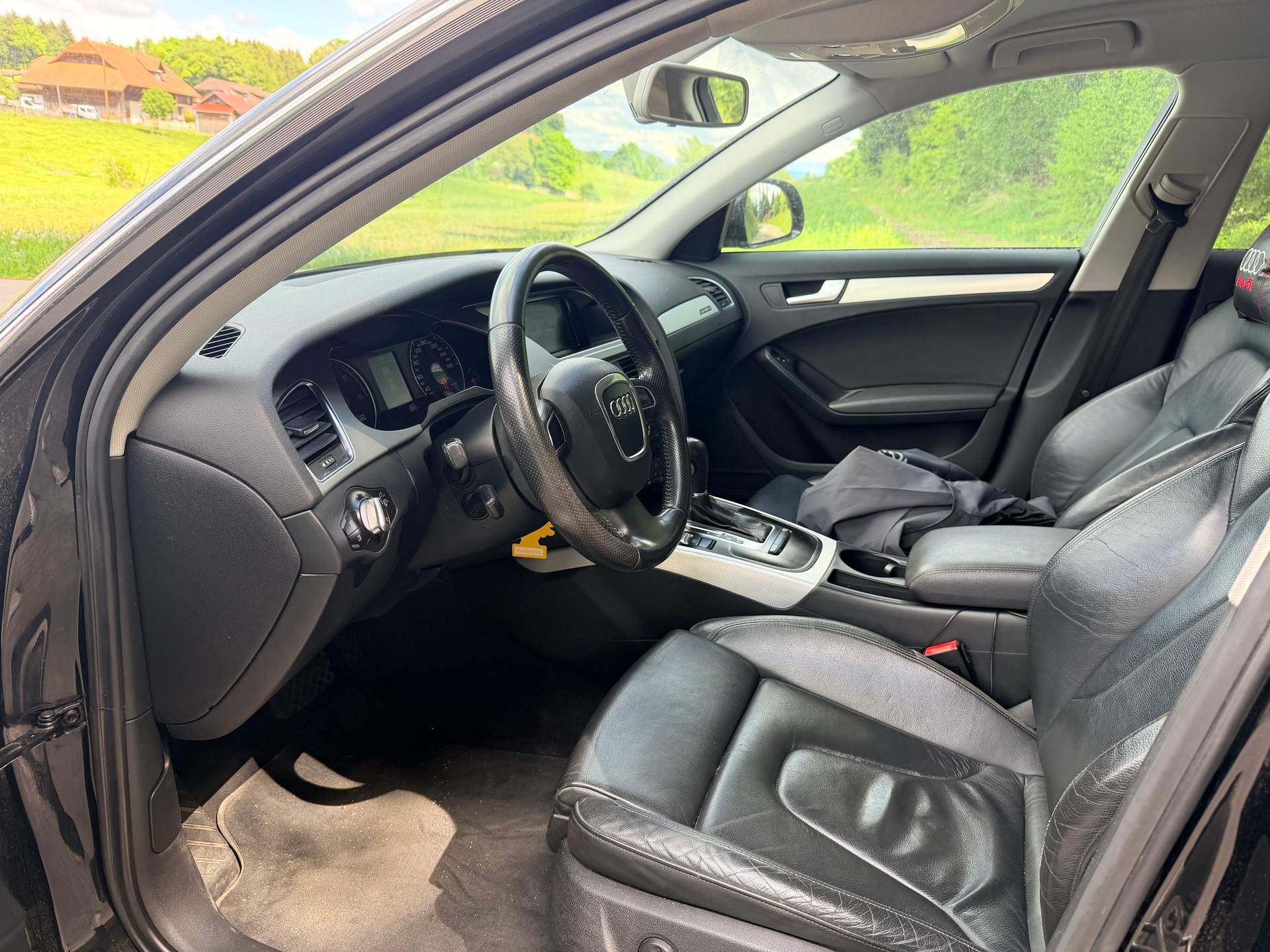 AUDI A4 Avant 3.0 TDI quattro tiptronic-image-5
