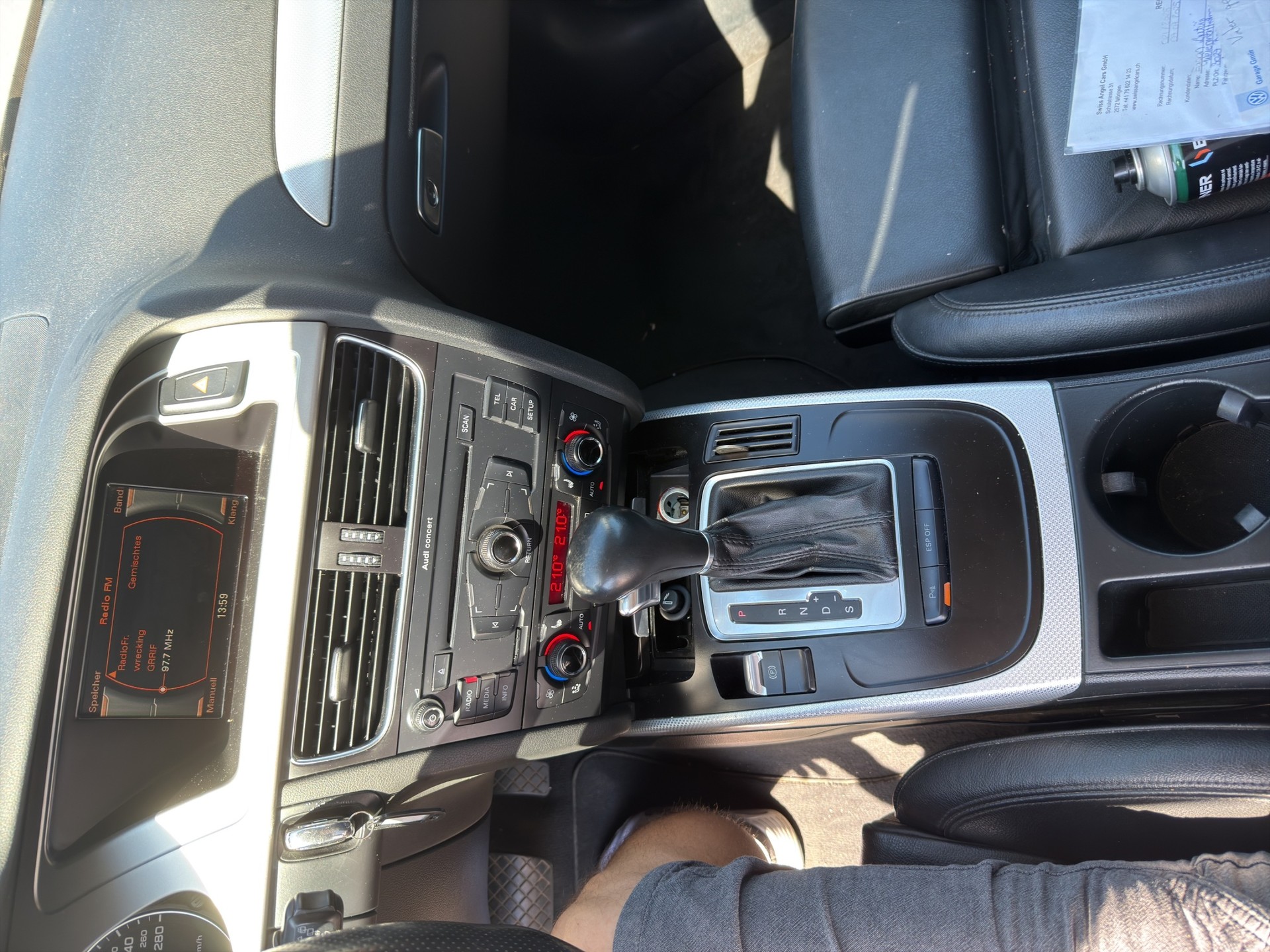 AUDI A4 Avant 3.0 TDI quattro tiptronic-image-8