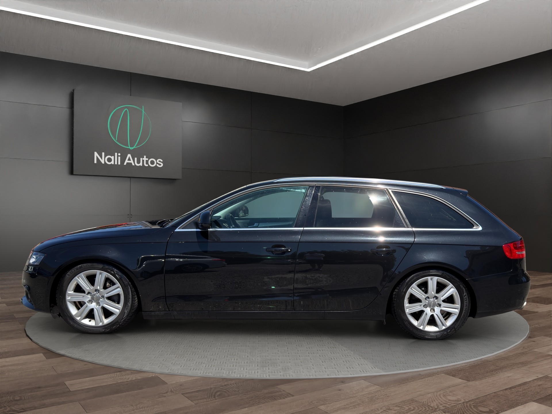 AUDI A4 Avant 3.0 TDI quattro tiptronic-image-12