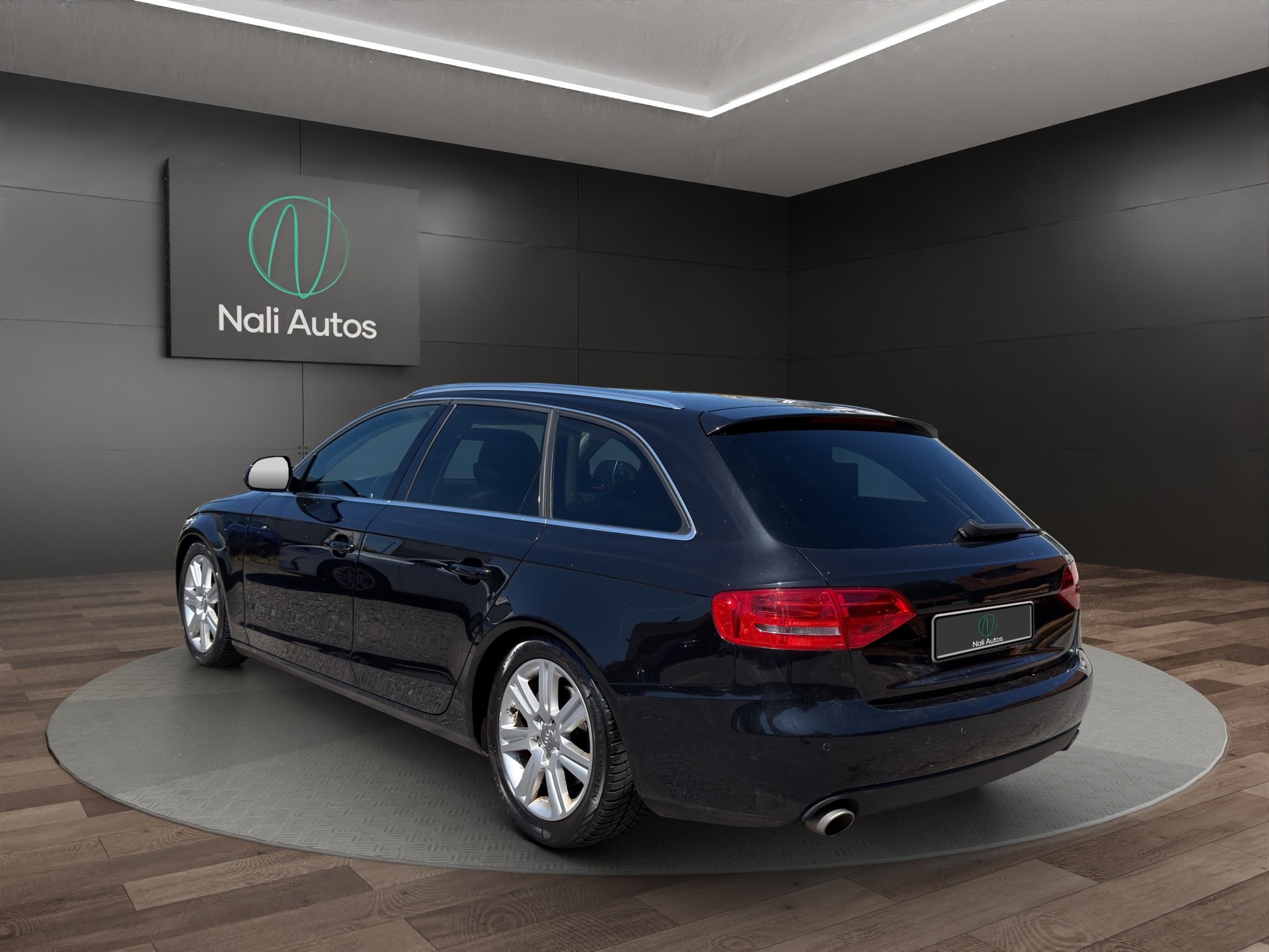 AUDI A4 Avant 3.0 TDI quattro tiptronic-image-11