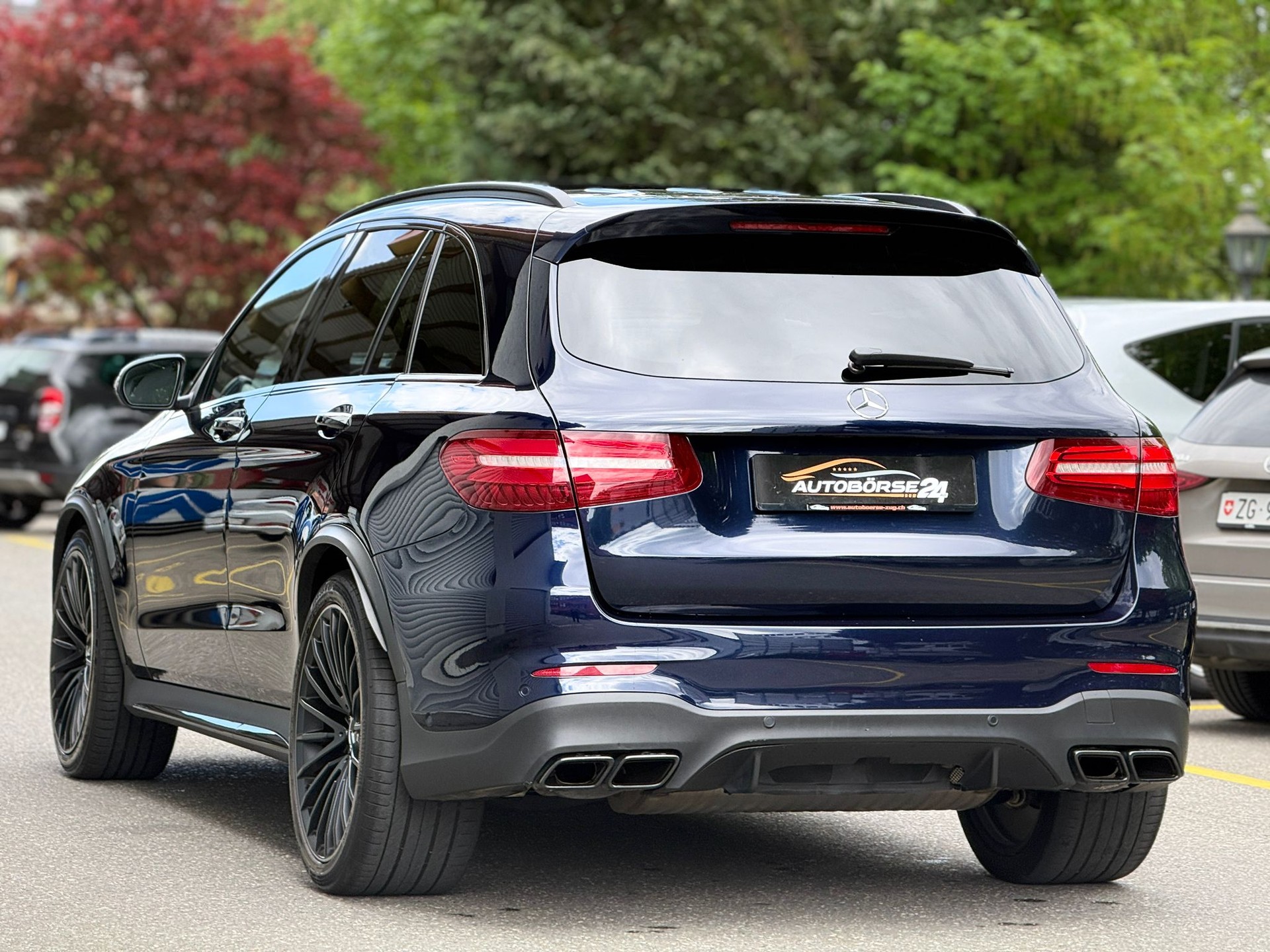 MERCEDES-BENZ GLC 63 S AMG 4m+-showroom-element-3