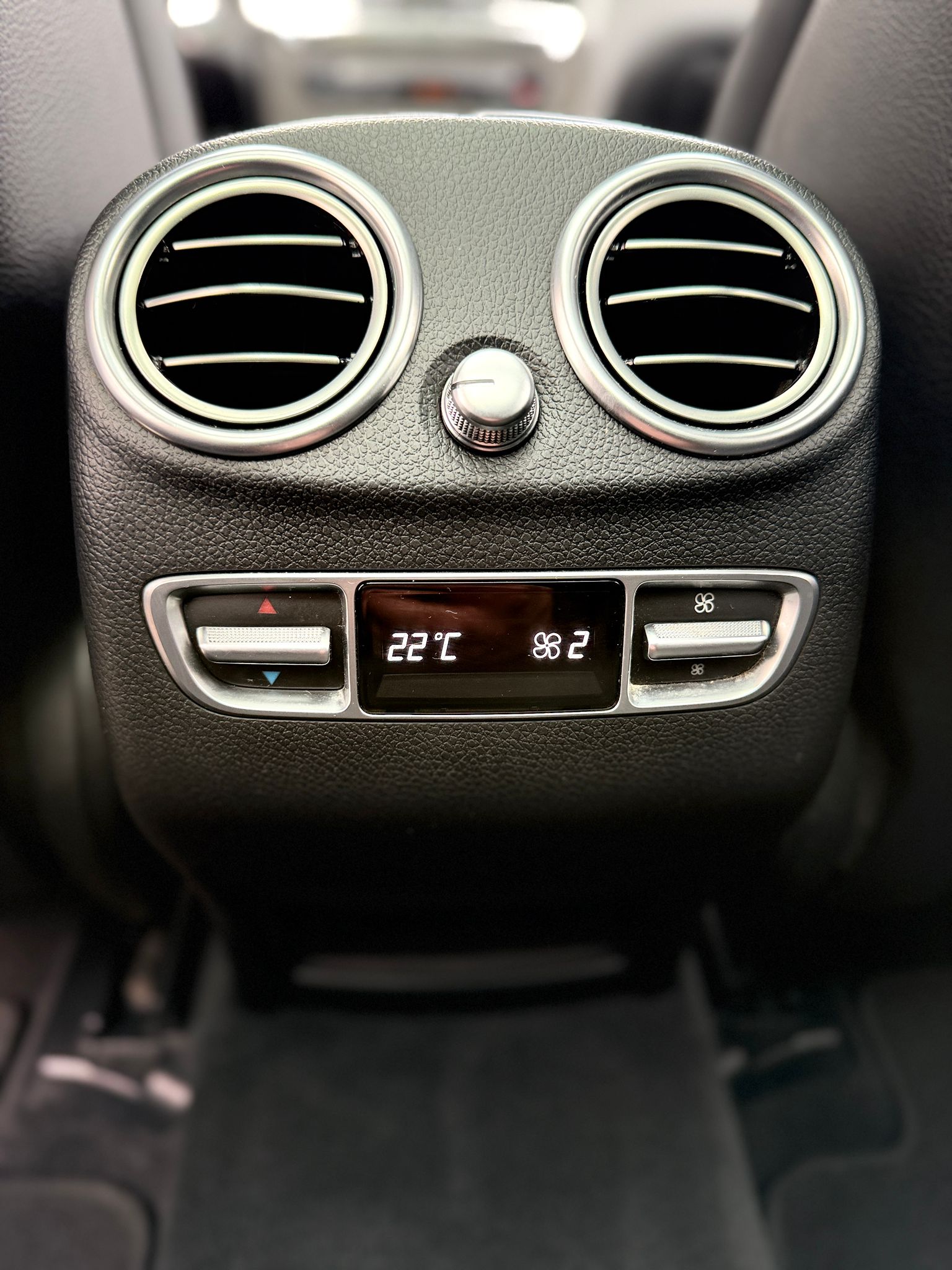 MERCEDES-BENZ GLC 63 S AMG 4m+-image-21