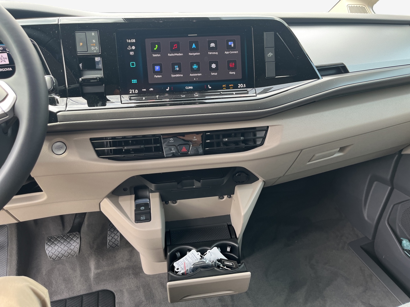 VW California 2.0 TDI Beach Tour-image-10