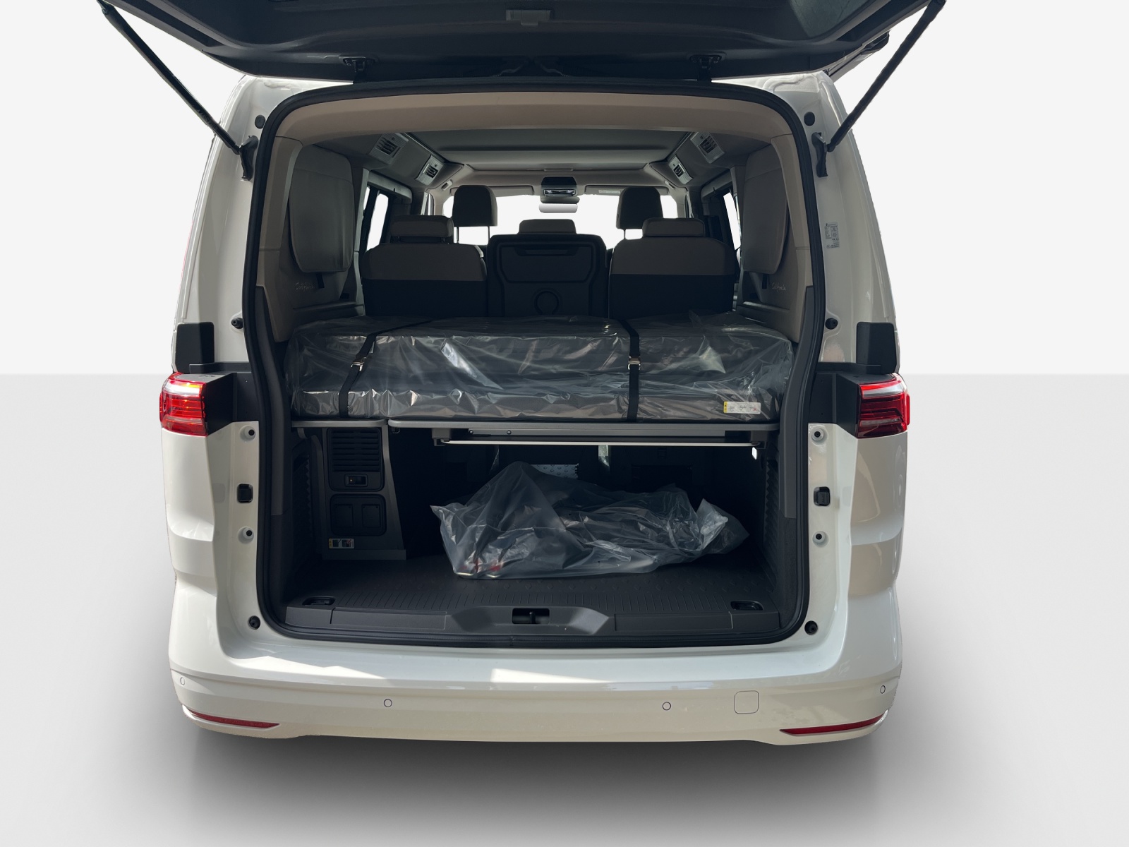 VW California 2.0 TDI Beach Tour-image-12