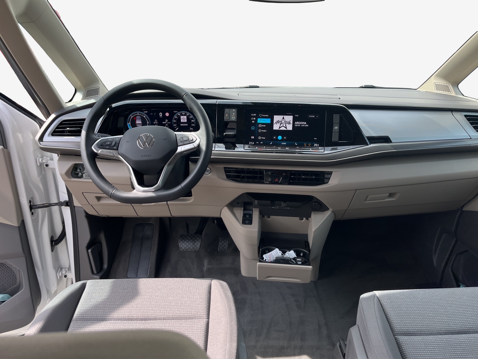 VW California 2.0 TDI Beach Tour-image-8