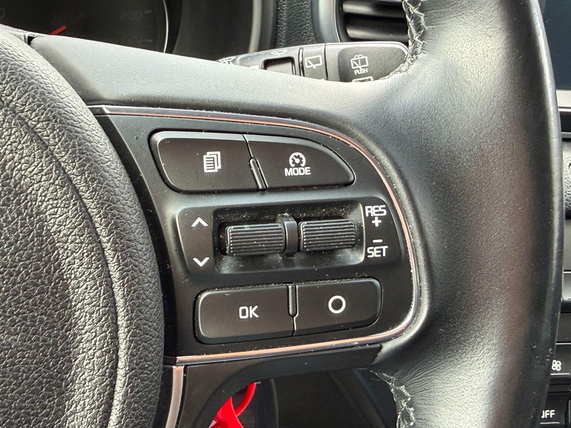 KIA Sportage 1.6 GDi Trend 2WD-image-17