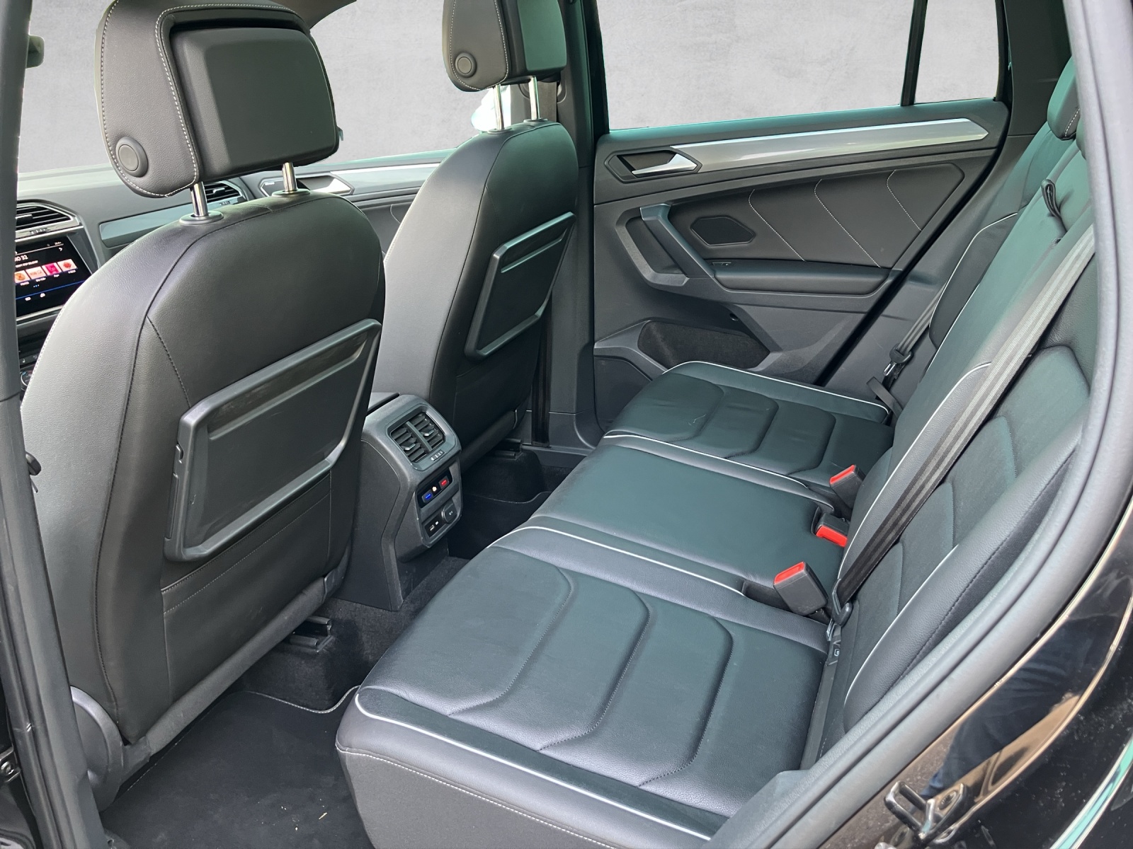 VW Tiguan 2.0TSI Highline 4Motion DSG-image-8