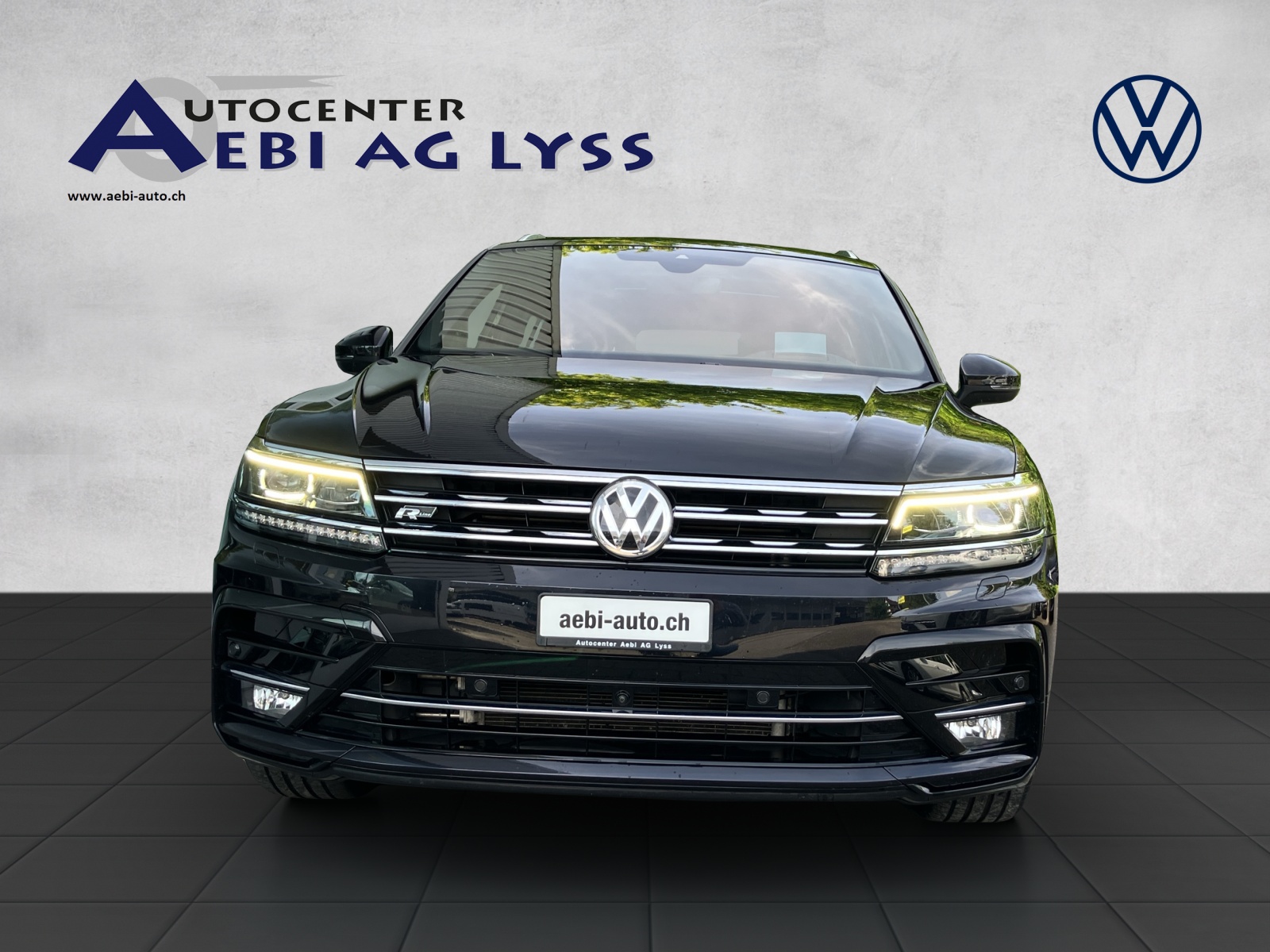 VW Tiguan 2.0TSI Highline 4Motion DSG-showroom-element-2
