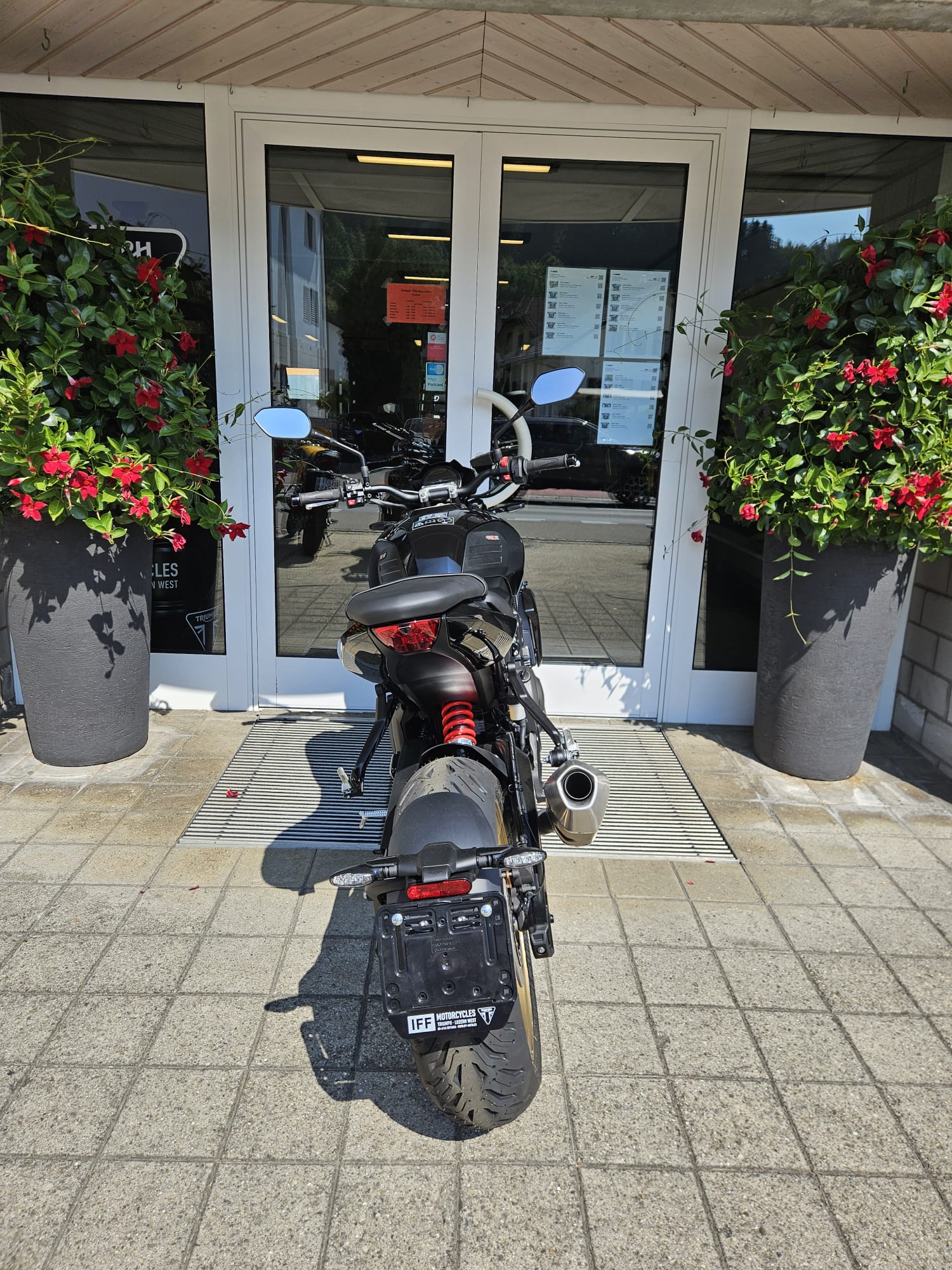 TRIUMPH Trident 800-image-6