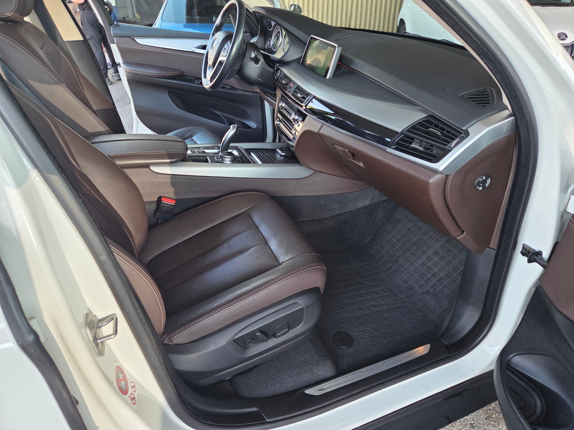 BMW X5 xDrive 30d Steptronic-image-11