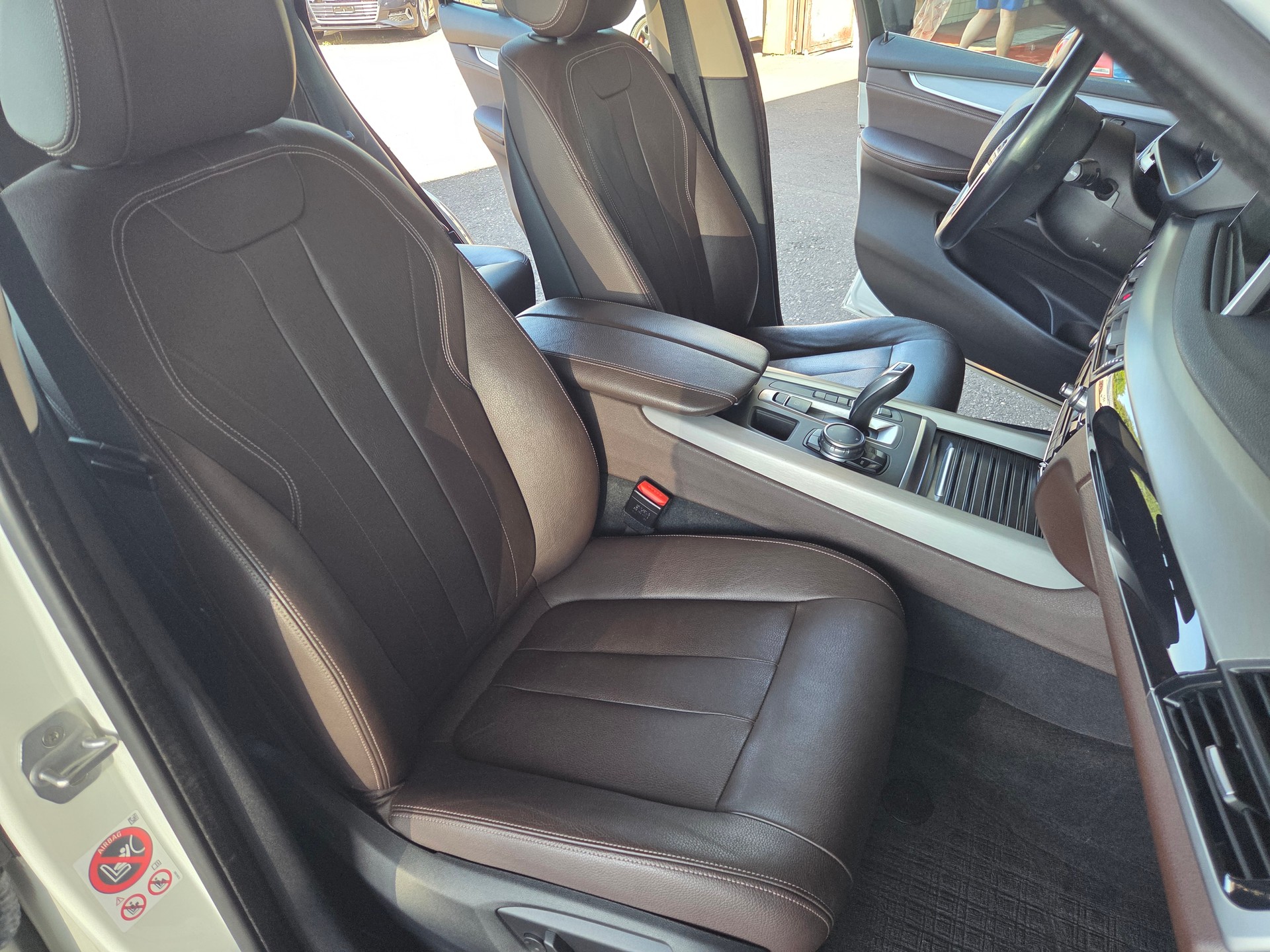 BMW X5 xDrive 30d Steptronic-image-12