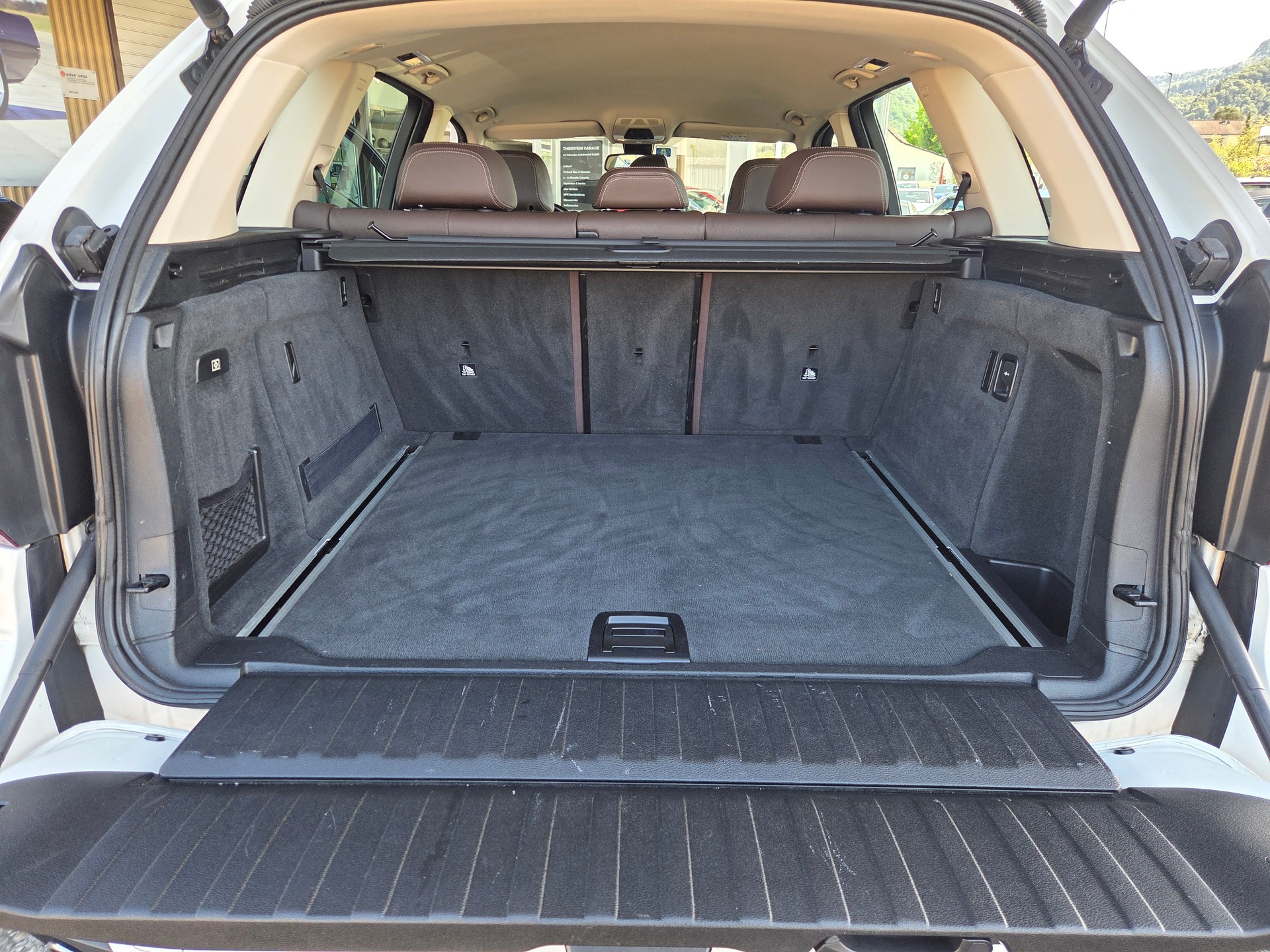BMW X5 xDrive 30d Steptronic-image-16