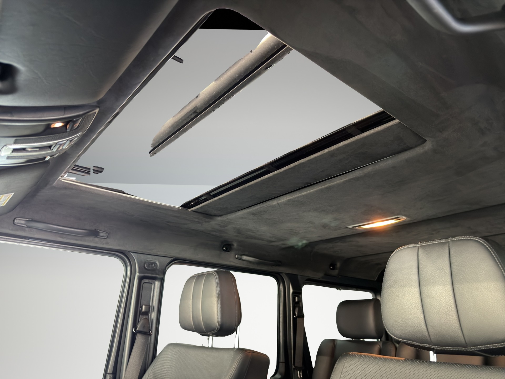MERCEDES-BENZ G 350 BlueTEC 7G-Tronic-image-12