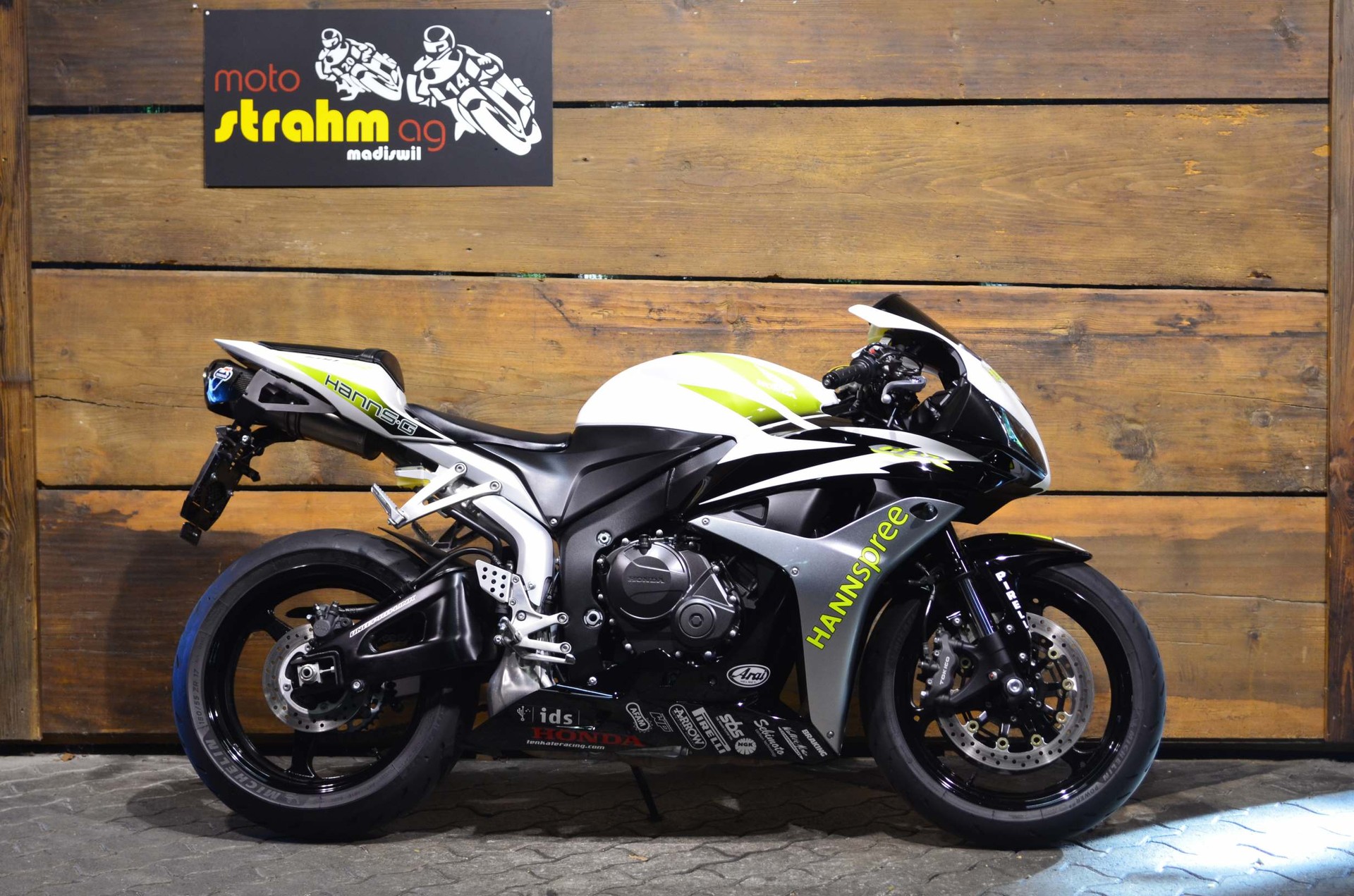 HONDA CBR 600 RR-image-1