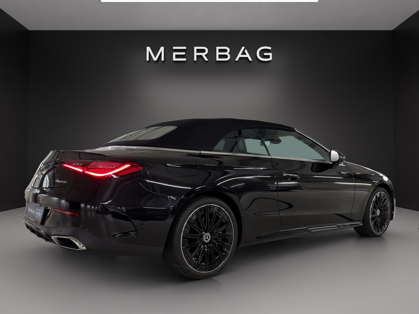 MERCEDES-BENZ CLE 450 Cabrio 4Matic 9G-Tronic-image-4