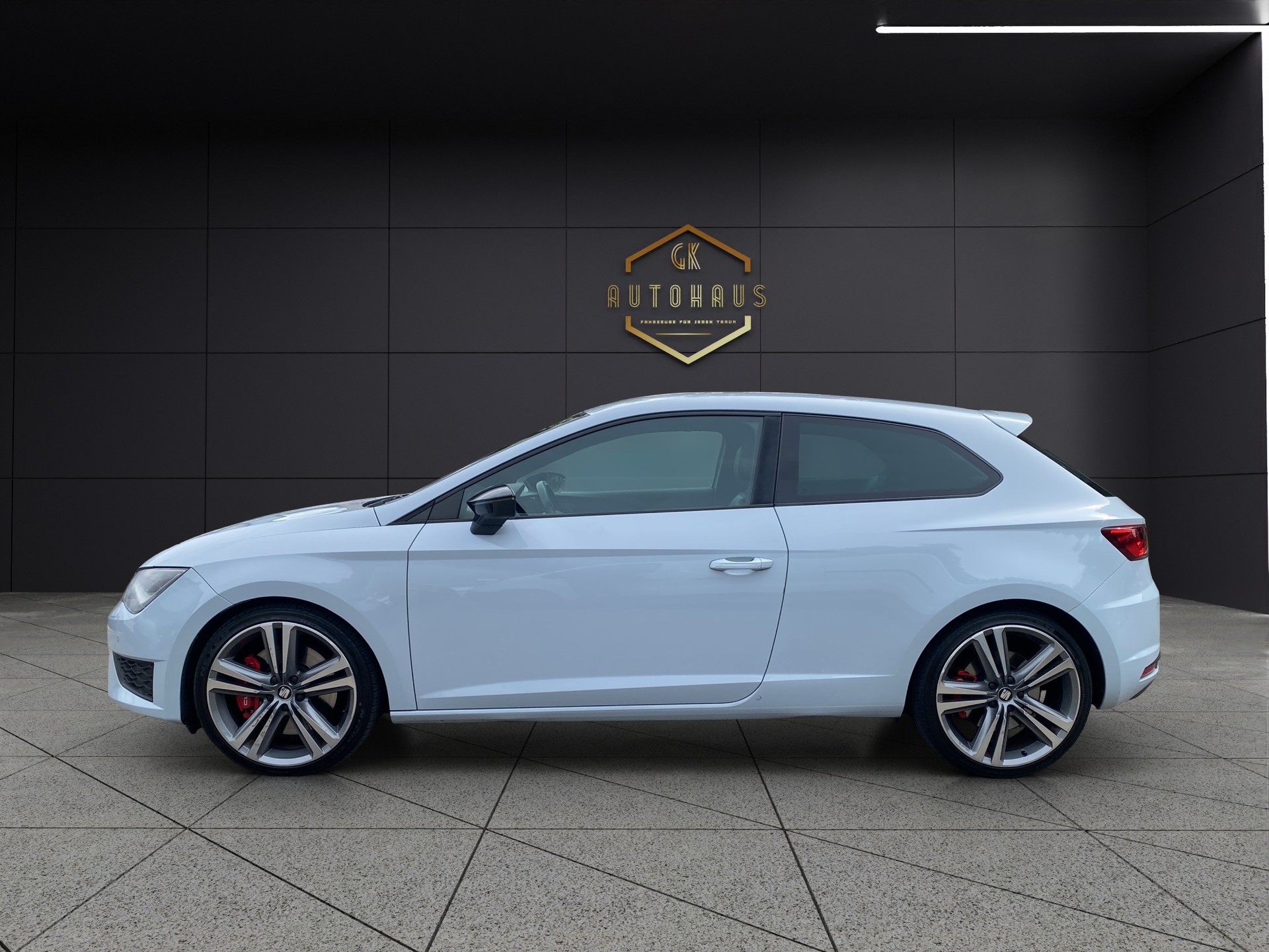 SEAT Leon SC 2.0 TSI Cupra 280 DSG-image-1