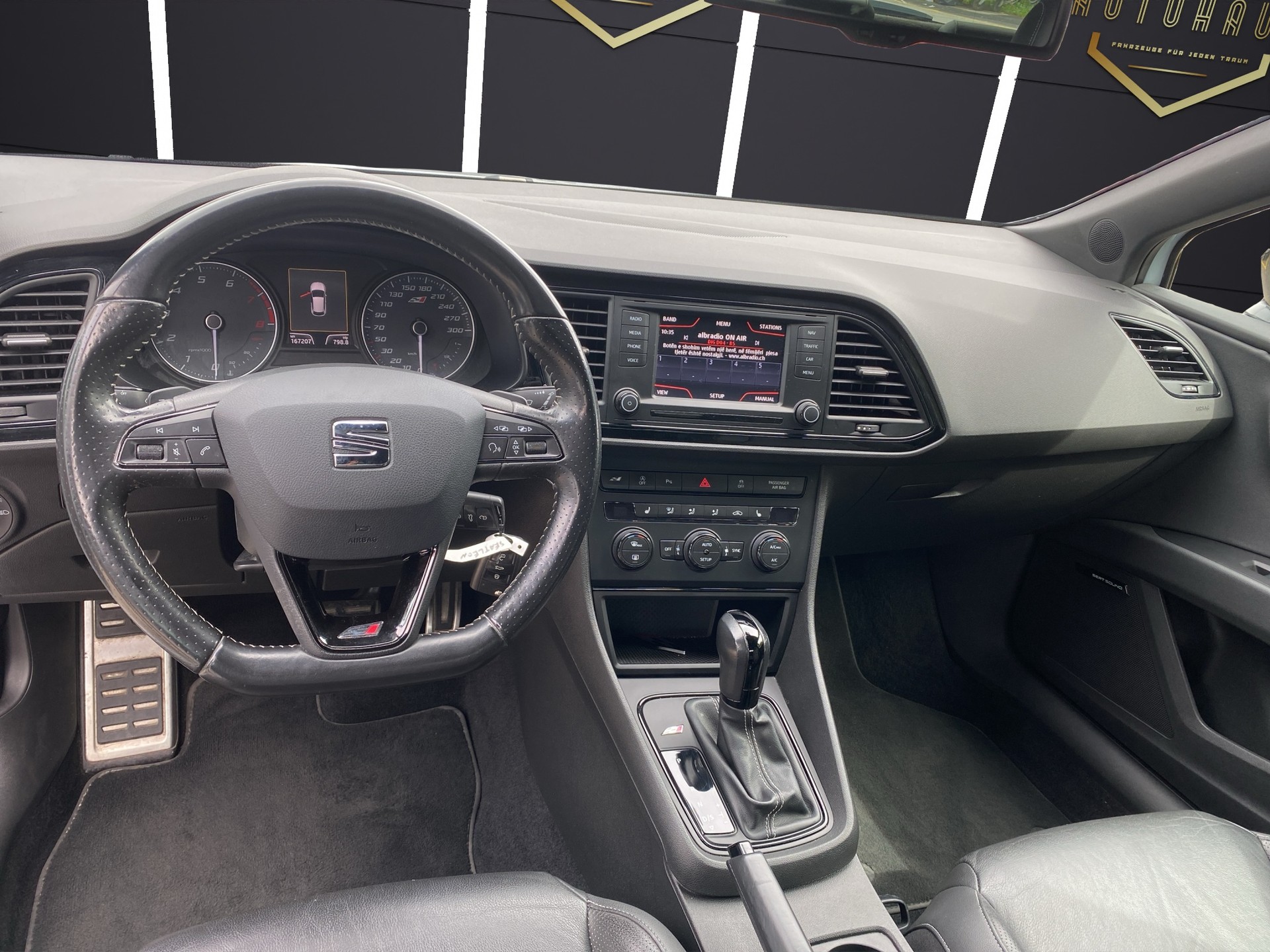 SEAT Leon SC 2.0 TSI Cupra 280 DSG-image-11