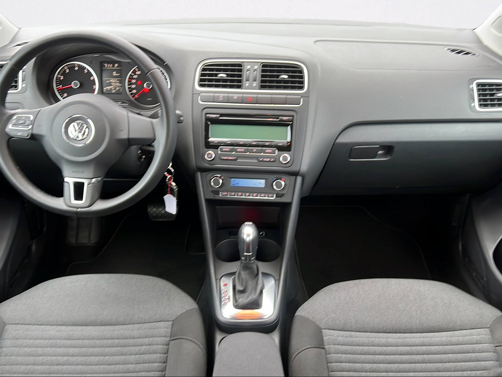 VW Polo 1.4 16V Comfortline DSG-image-4