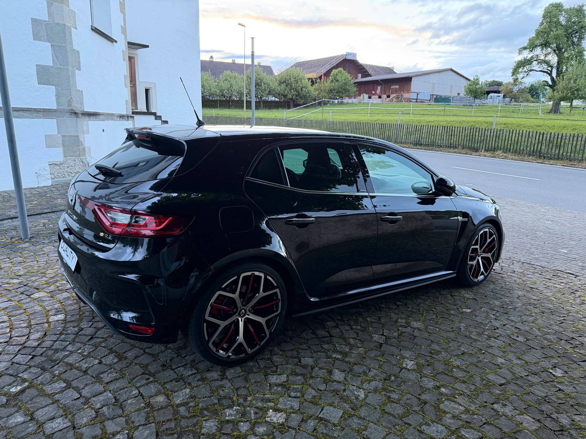 RENAULT Mégane RS 280 Handschalter / Ab MFK / Service gepfleft / 36 Monate Garantie exkl. / 8 Fach/LED/Sportsitze/BOSE /Rückfahrkamera-image-3