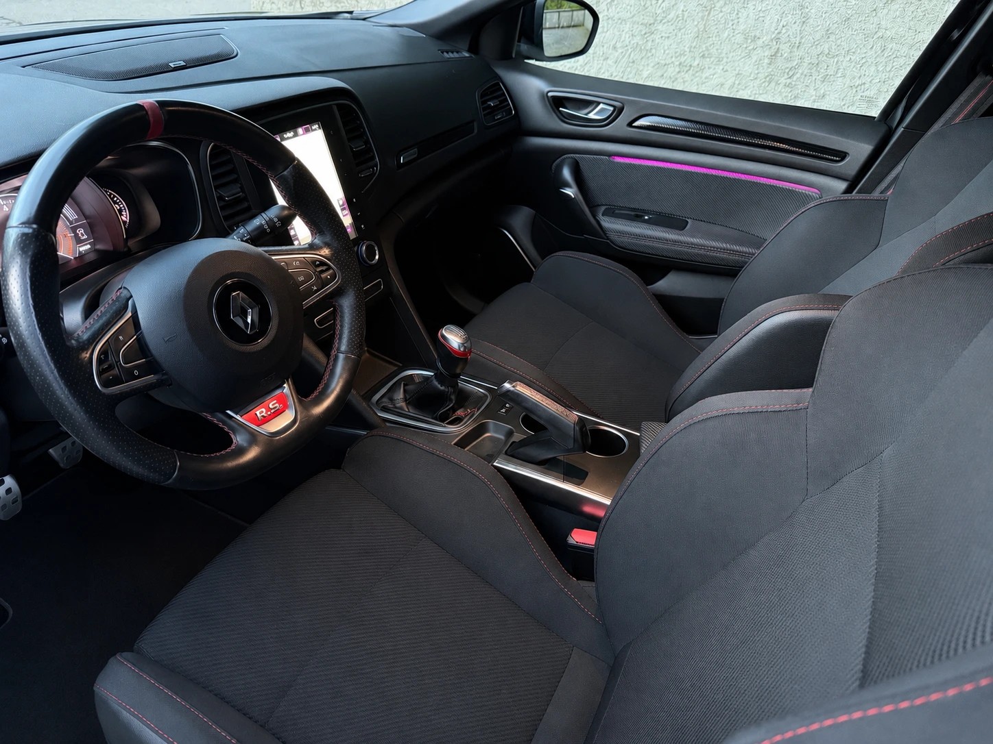 RENAULT Mégane RS 280 Handschalter / Ab MFK / Service gepfleft / 36 Monate Garantie exkl. / 8 Fach/LED/Sportsitze/BOSE /Rückfahrkamera-image-8