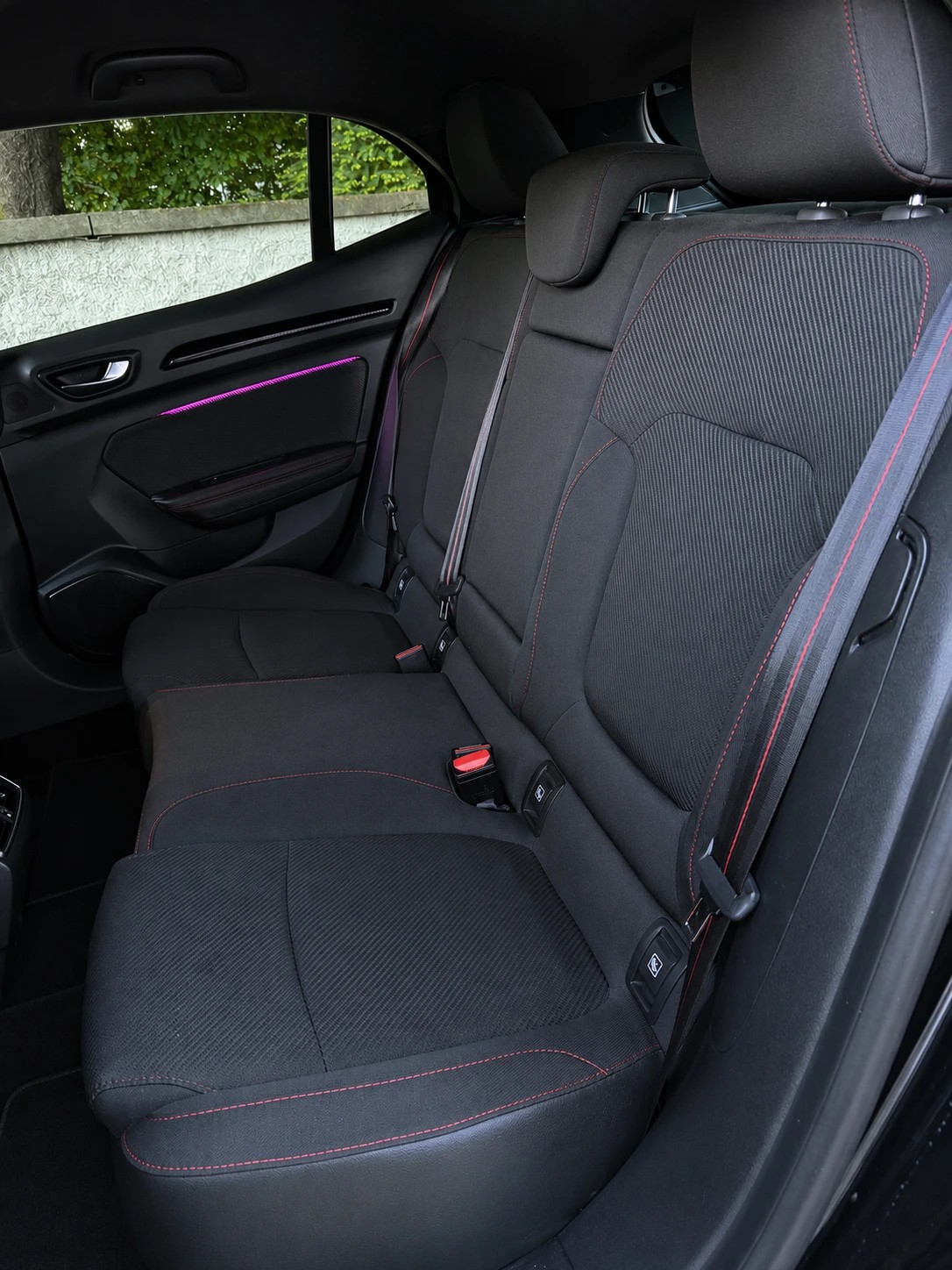 RENAULT Mégane RS 280 Handschalter / Ab MFK / Service gepfleft / 36 Monate Garantie exkl. / 8 Fach/LED/Sportsitze/BOSE /Rückfahrkamera-image-12