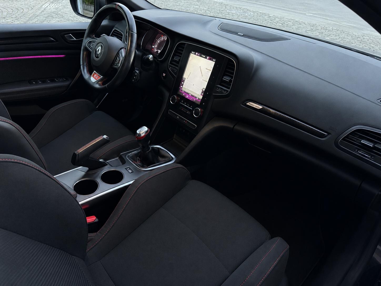 RENAULT Mégane RS 280 Handschalter / Ab MFK / Service gepfleft / 36 Monate Garantie exkl. / 8 Fach/LED/Sportsitze/BOSE /Rückfahrkamera-image-9