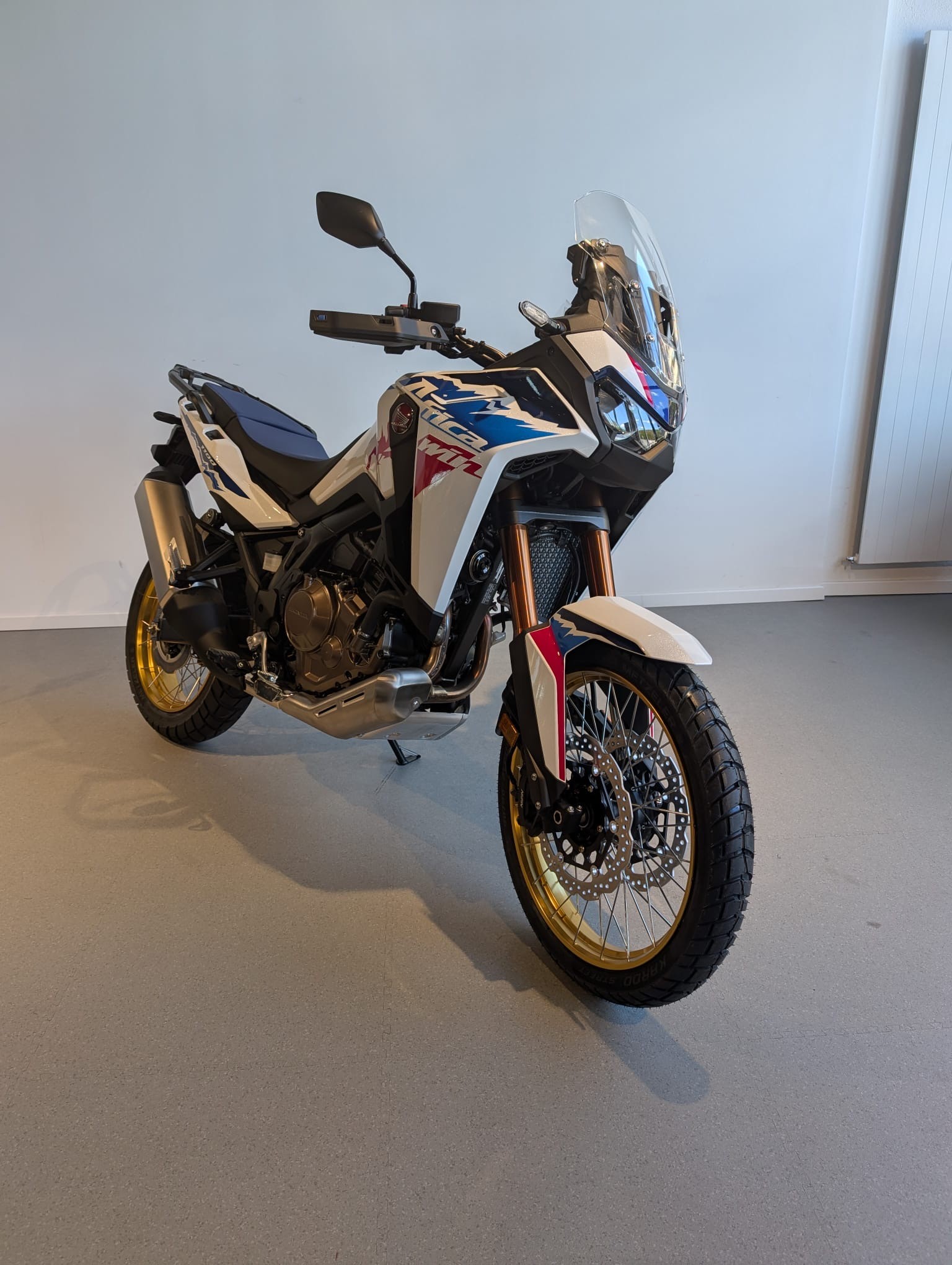 HONDA CRF 1100 Africa Twin-image-0