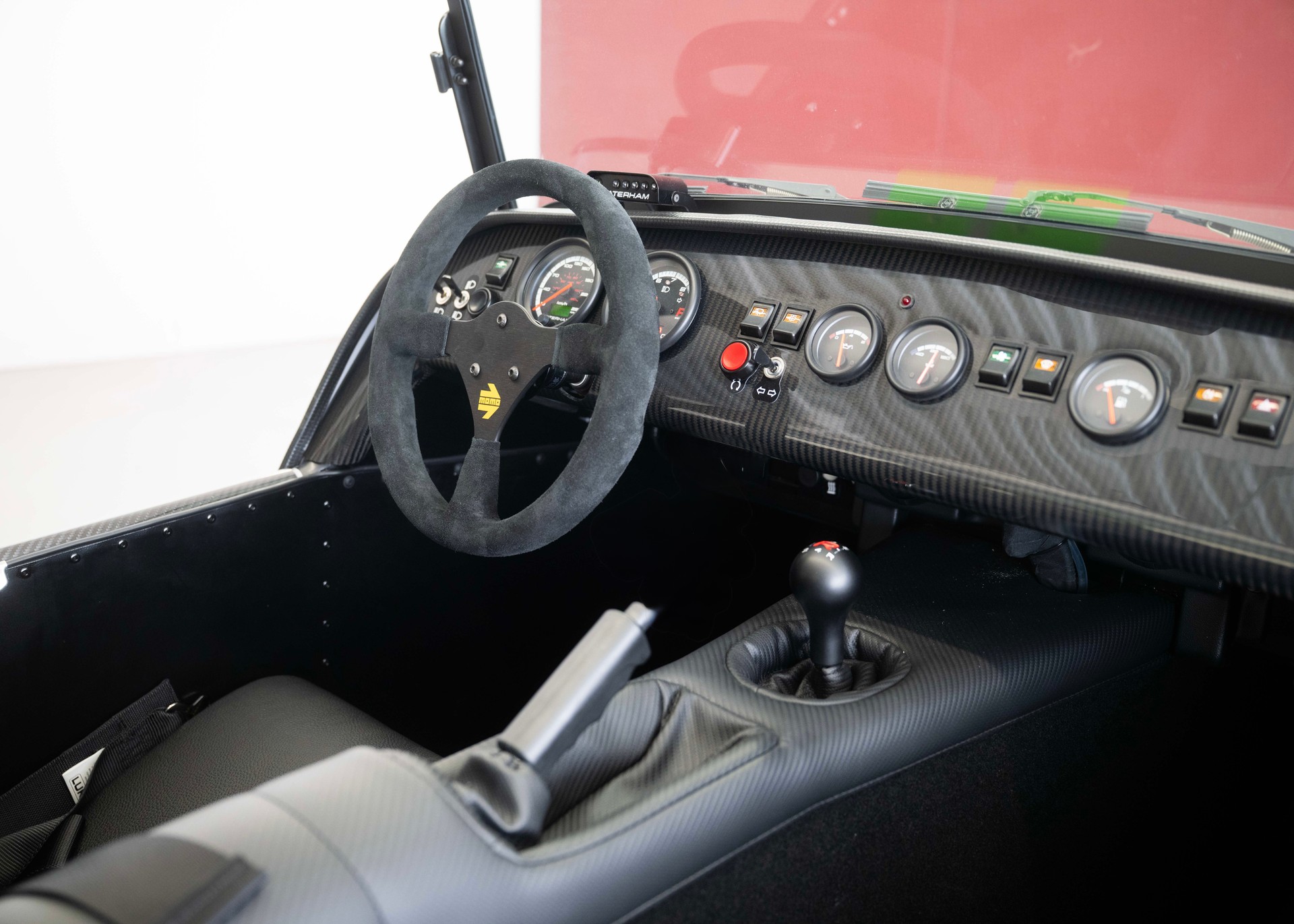 CATERHAM Seven 340R SV (MY26, Swiss new car, Chainmail Silver exclusive paint, Signature Sport Hex seats, 24-month factory warranty)-image-18