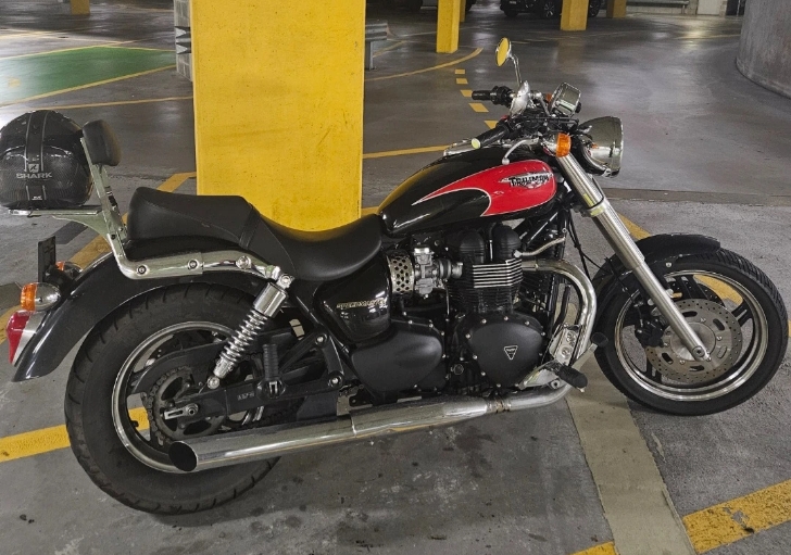 TRIUMPH Speedmaster 900 i-image-2
