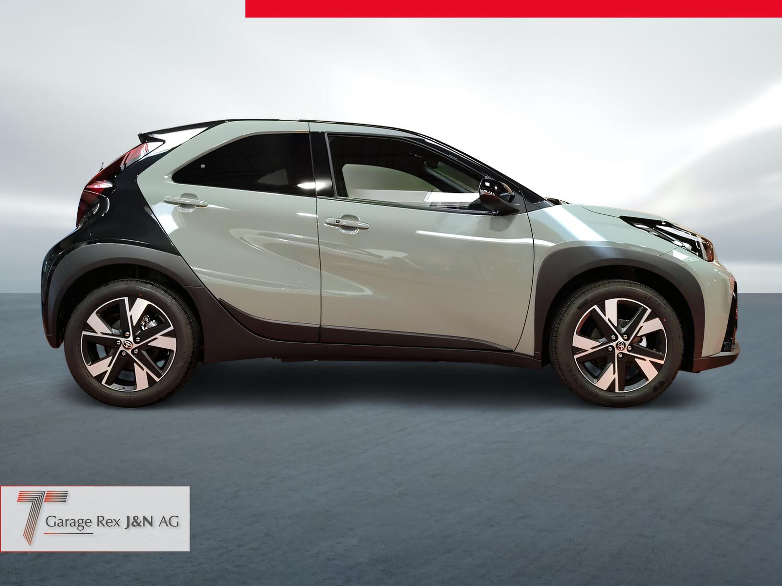 TOYOTA Aygo X 1.5 VVT-i HSD Trend-image-5