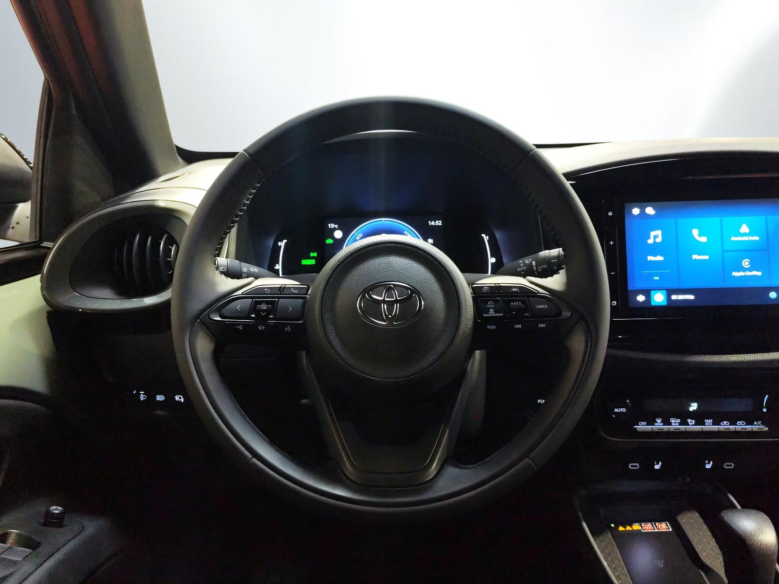 TOYOTA Aygo X 1.5 VVT-i HSD Trend-image-10