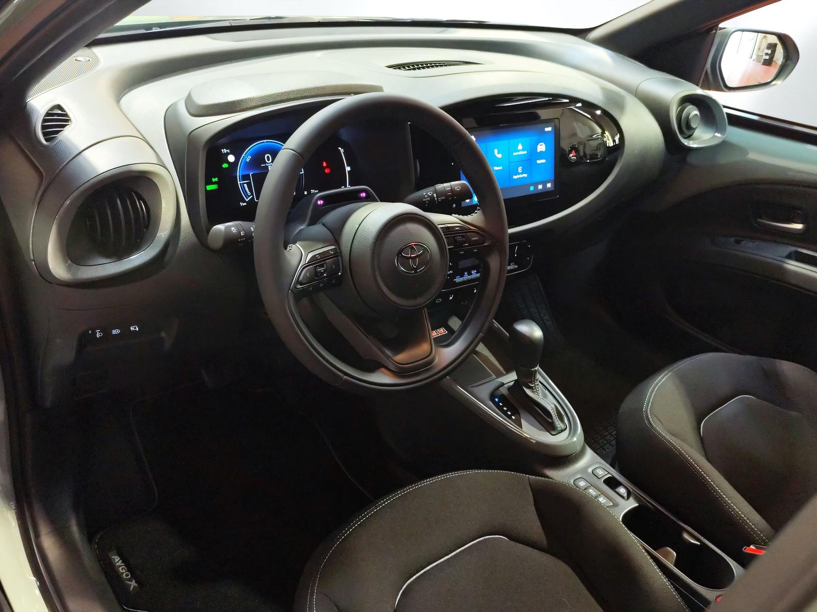 TOYOTA Aygo X 1.5 VVT-i HSD Trend-image-8