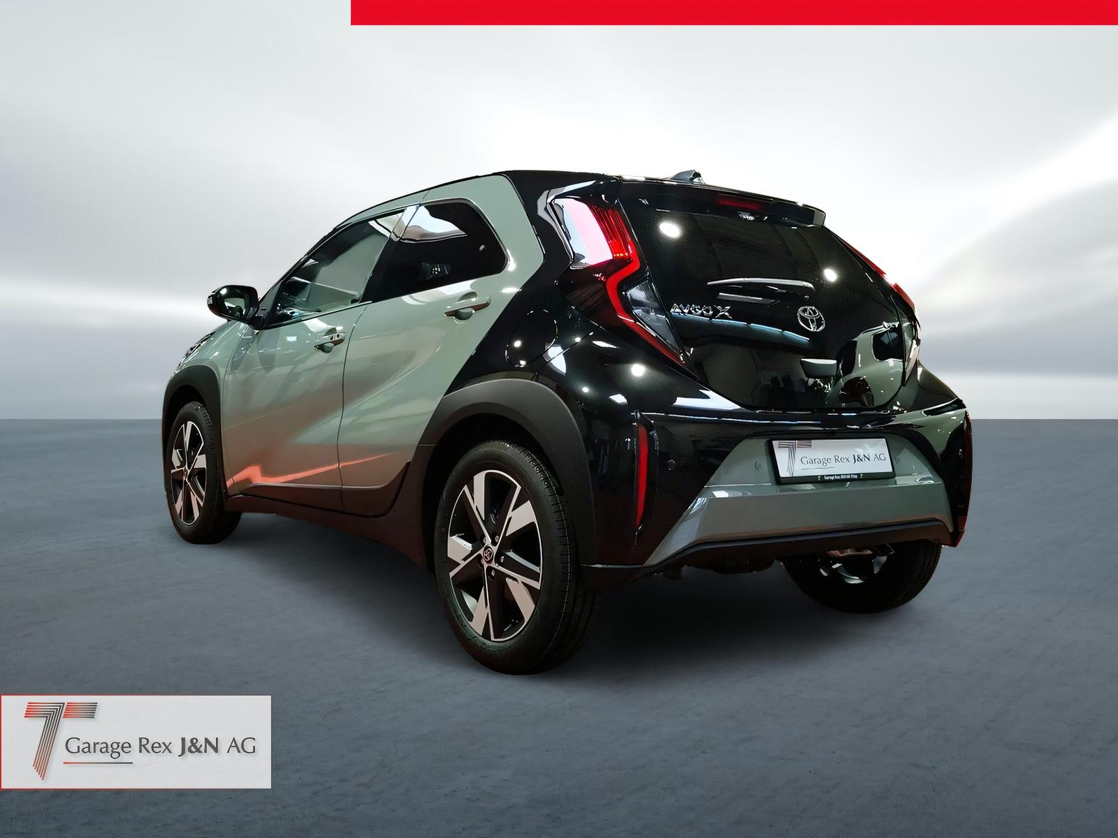 TOYOTA Aygo X 1.5 VVT-i HSD Trend-image-2