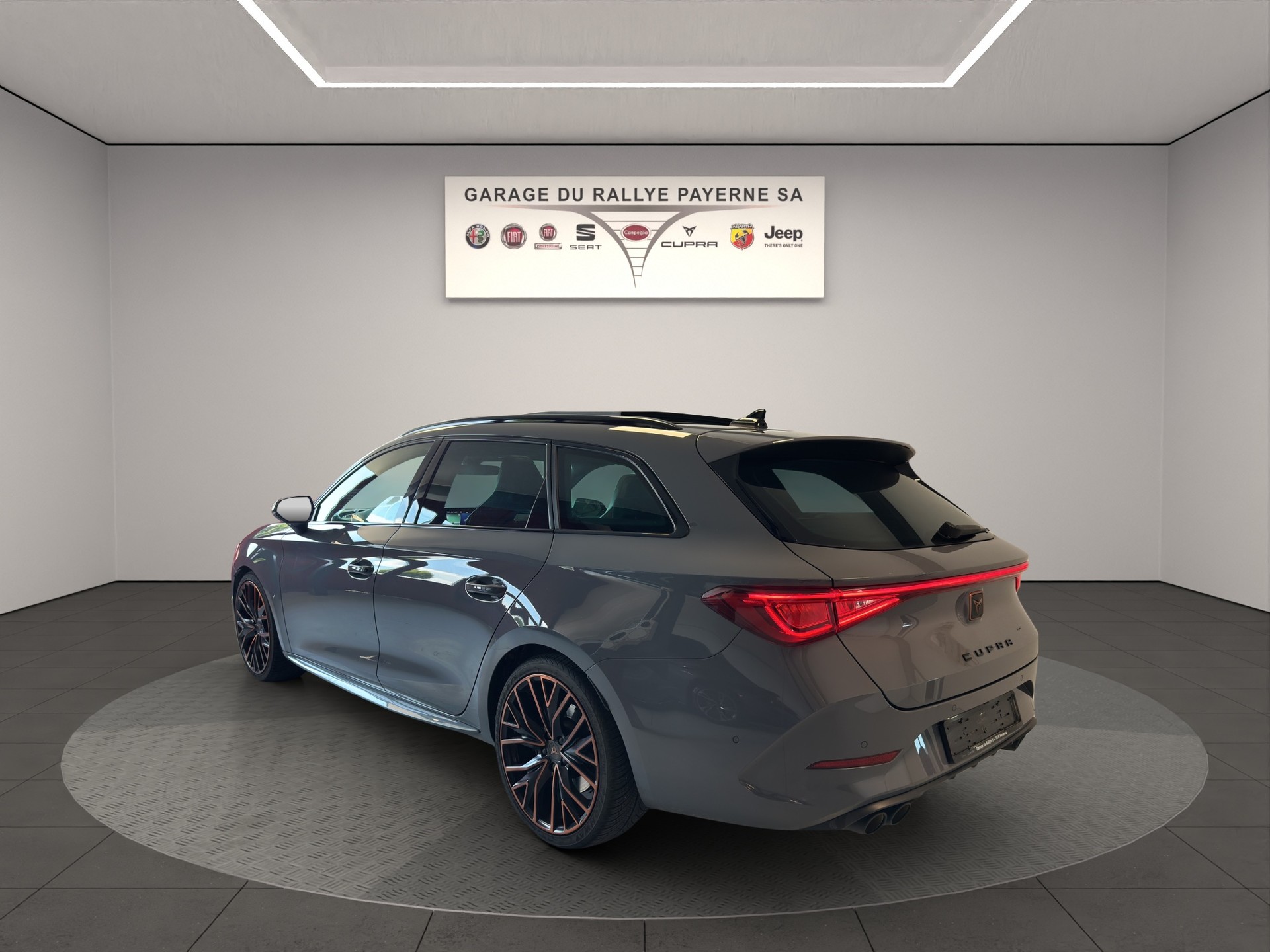 CUPRA LEON ST 2.0 TSI VZ DSG 4Drive-showroom-element-2