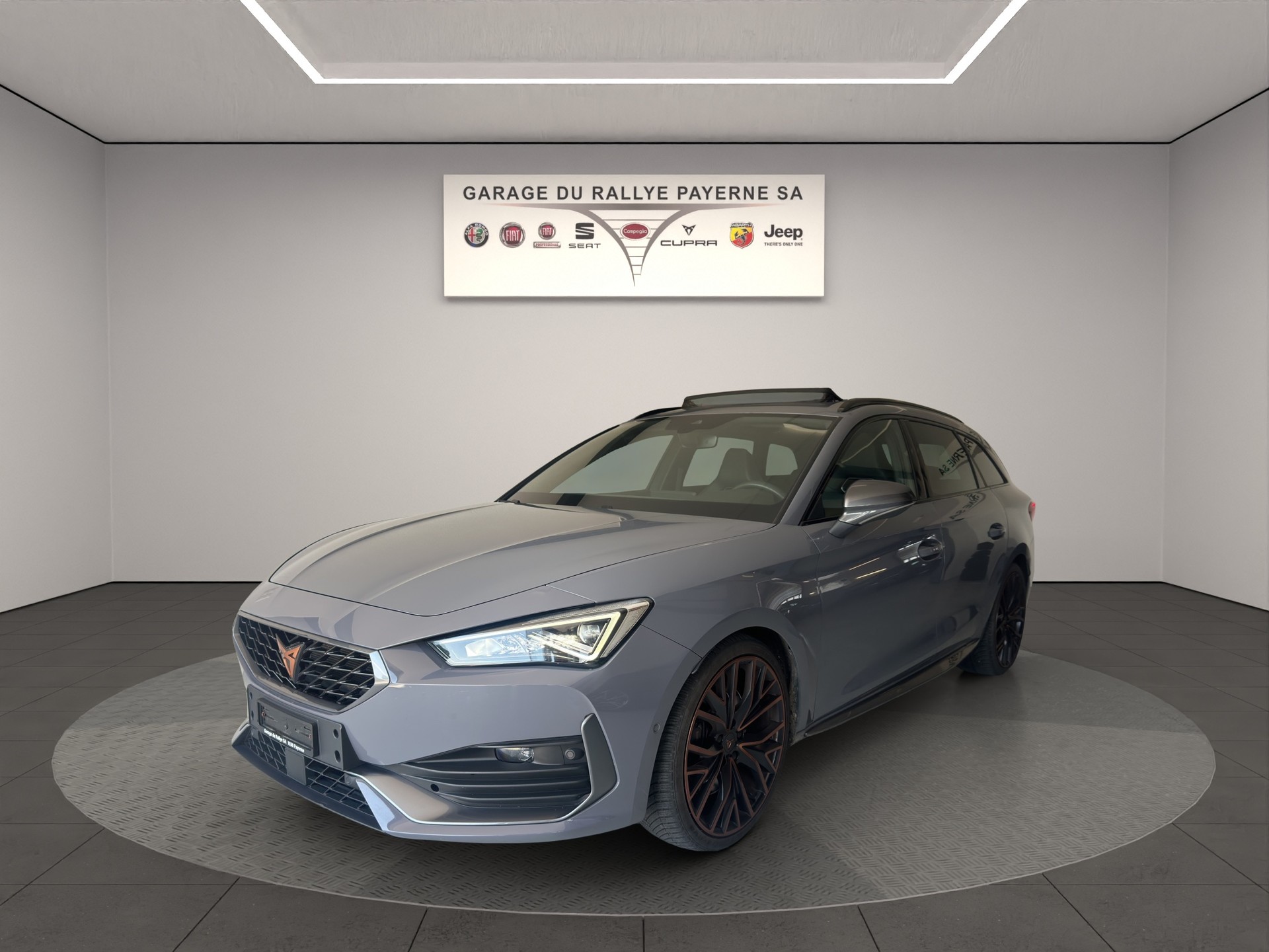 CUPRA LEON ST 2.0 TSI VZ DSG 4Drive-showroom-element-1