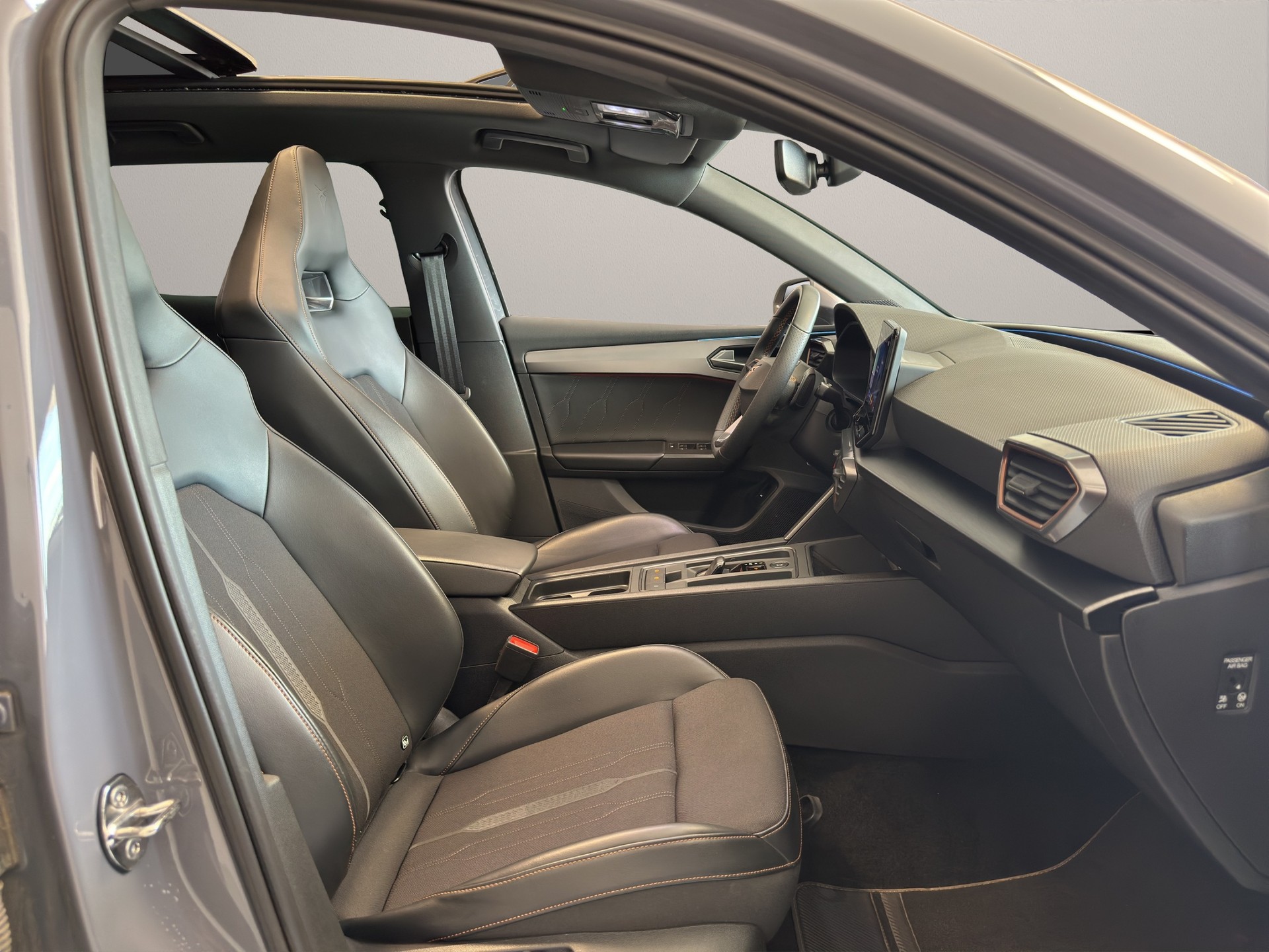 CUPRA LEON ST 2.0 TSI VZ DSG 4Drive-image-10