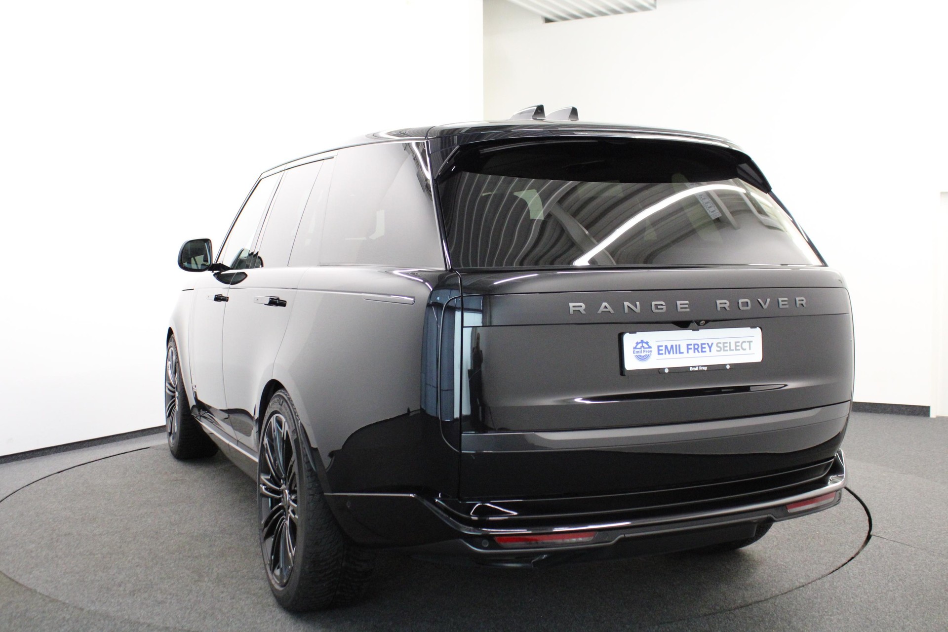 LAND ROVER Range Rover 4.4 V8 Autobiography-showroom-element-2