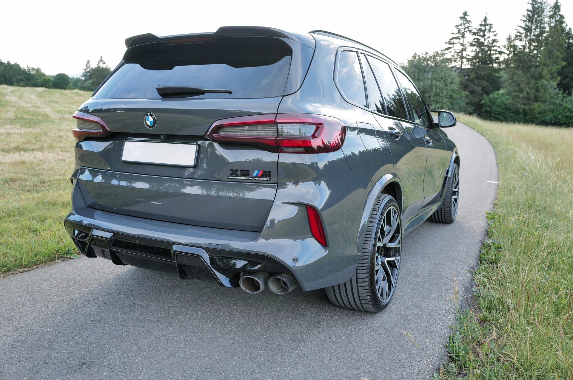 BMW X5M M Competition-image-3