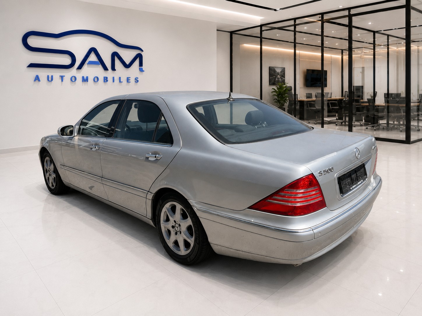 MERCEDES-BENZ S 500 L 4Matic-image-8
