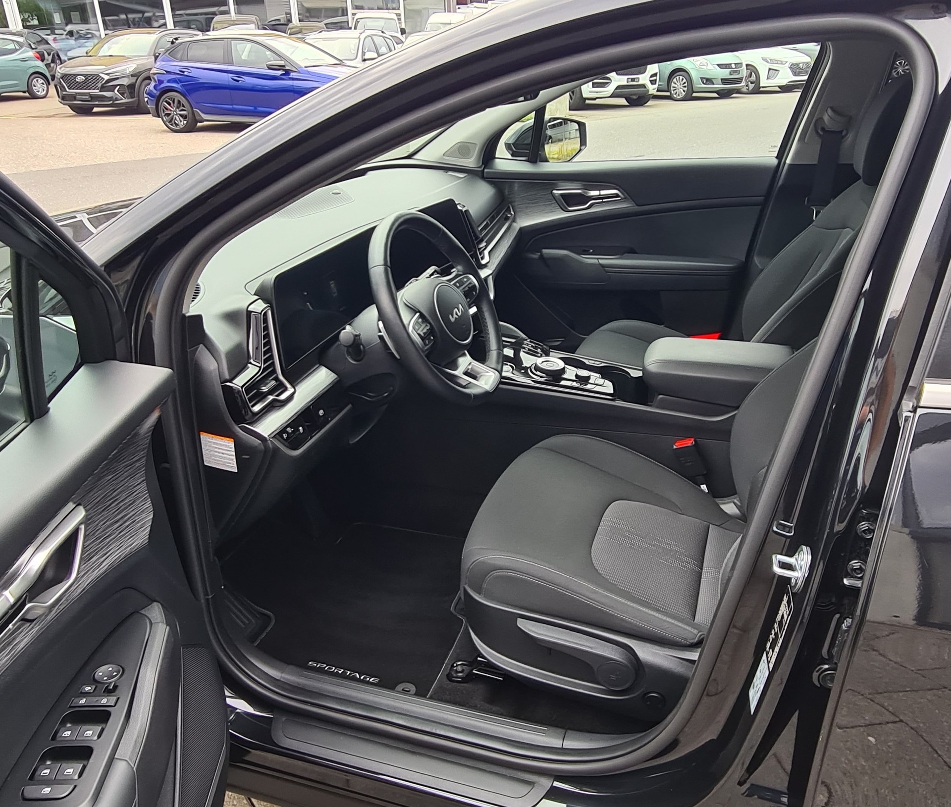 KIA Sportage 1.6T-GDi MHEV Power Edition 4x4 7DCT-image-9