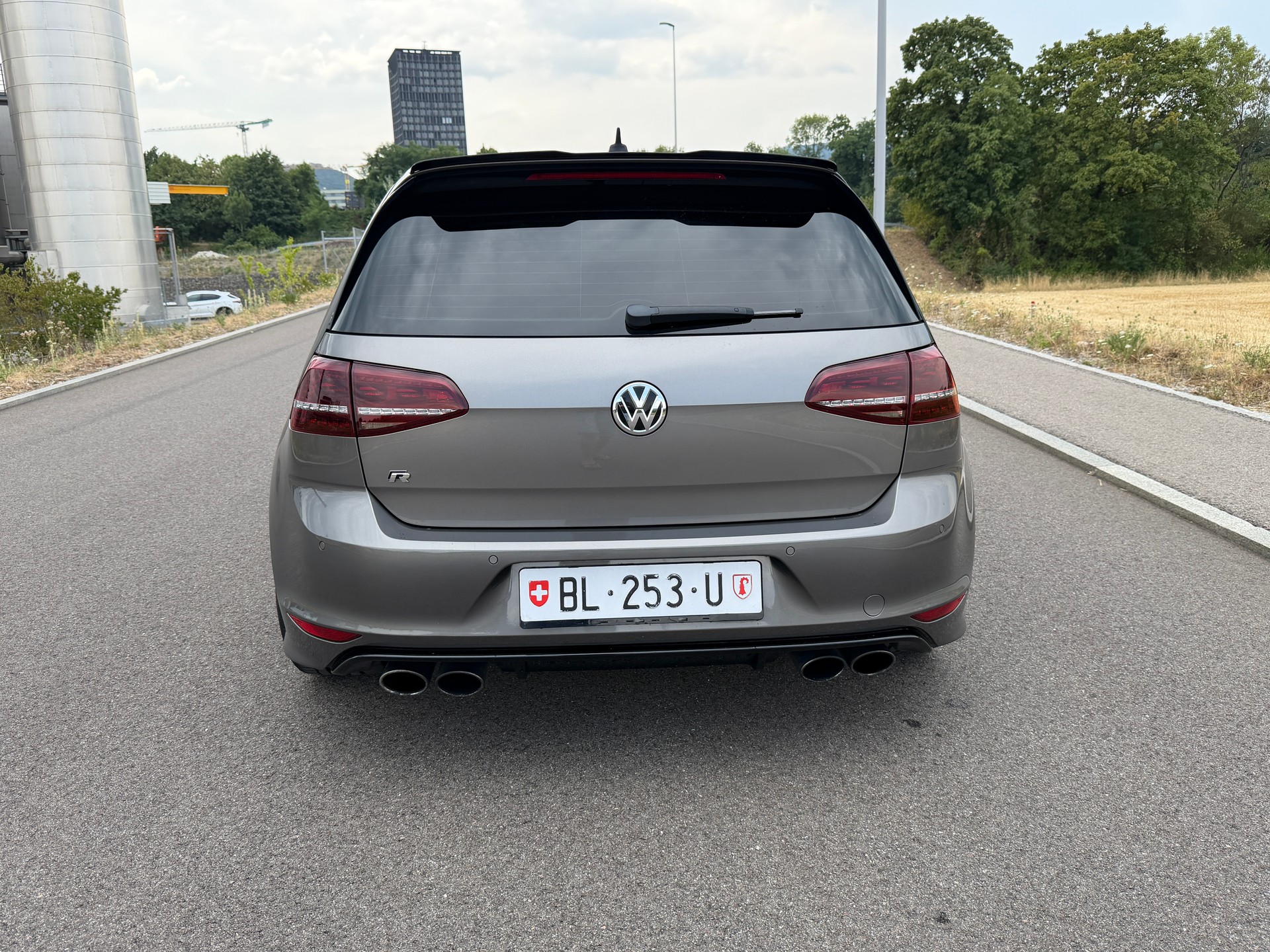 VW Golf 2.0 TSI R 4Motion DSG-image-7