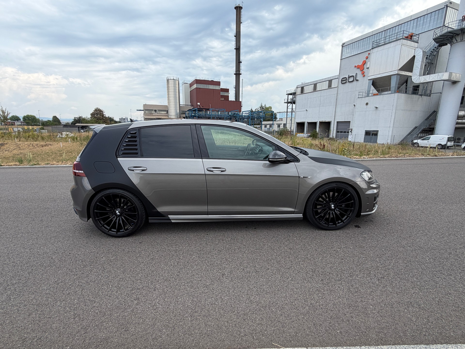 VW Golf 2.0 TSI R 4Motion DSG-image-5