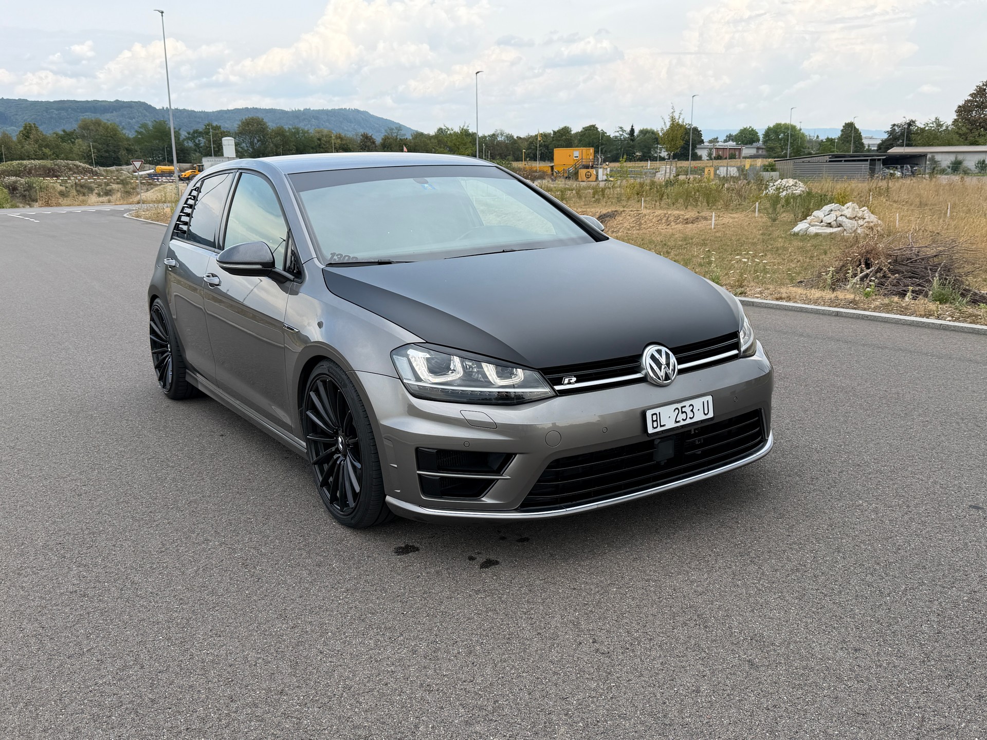 VW Golf 2.0 TSI R 4Motion DSG-image-4